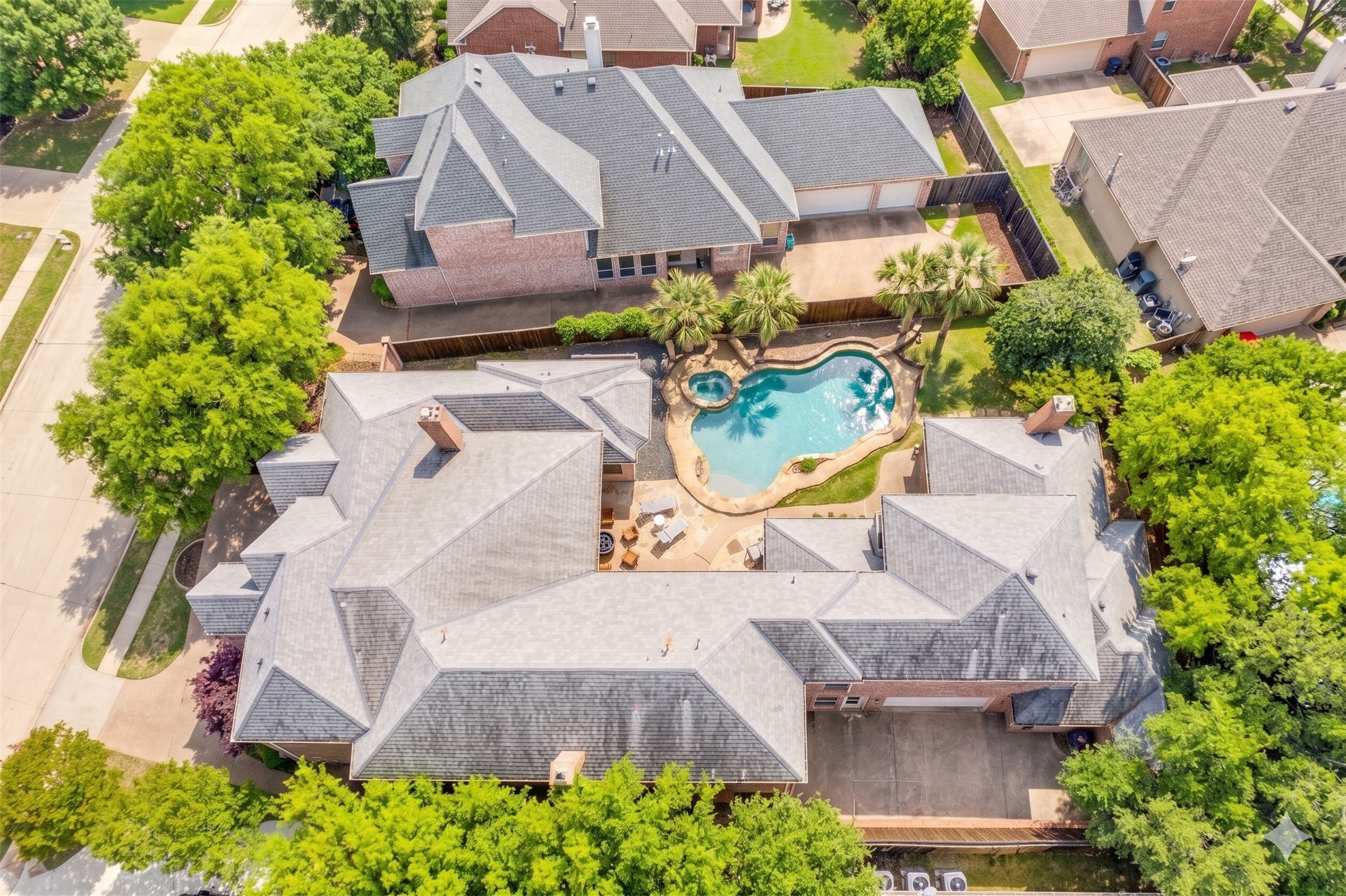 1809 Cliffview Drive