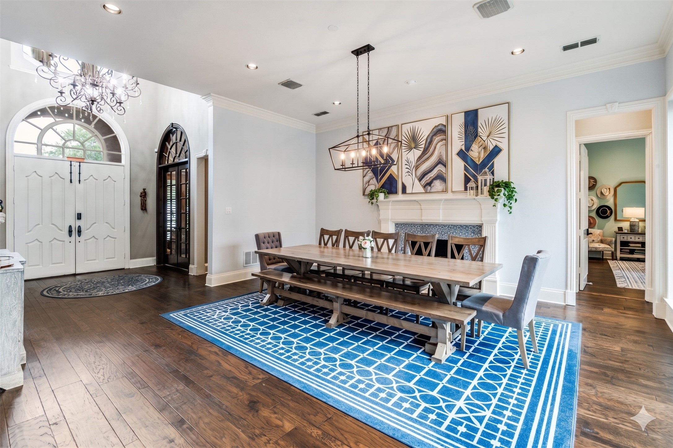 1809 Cliffview Drive