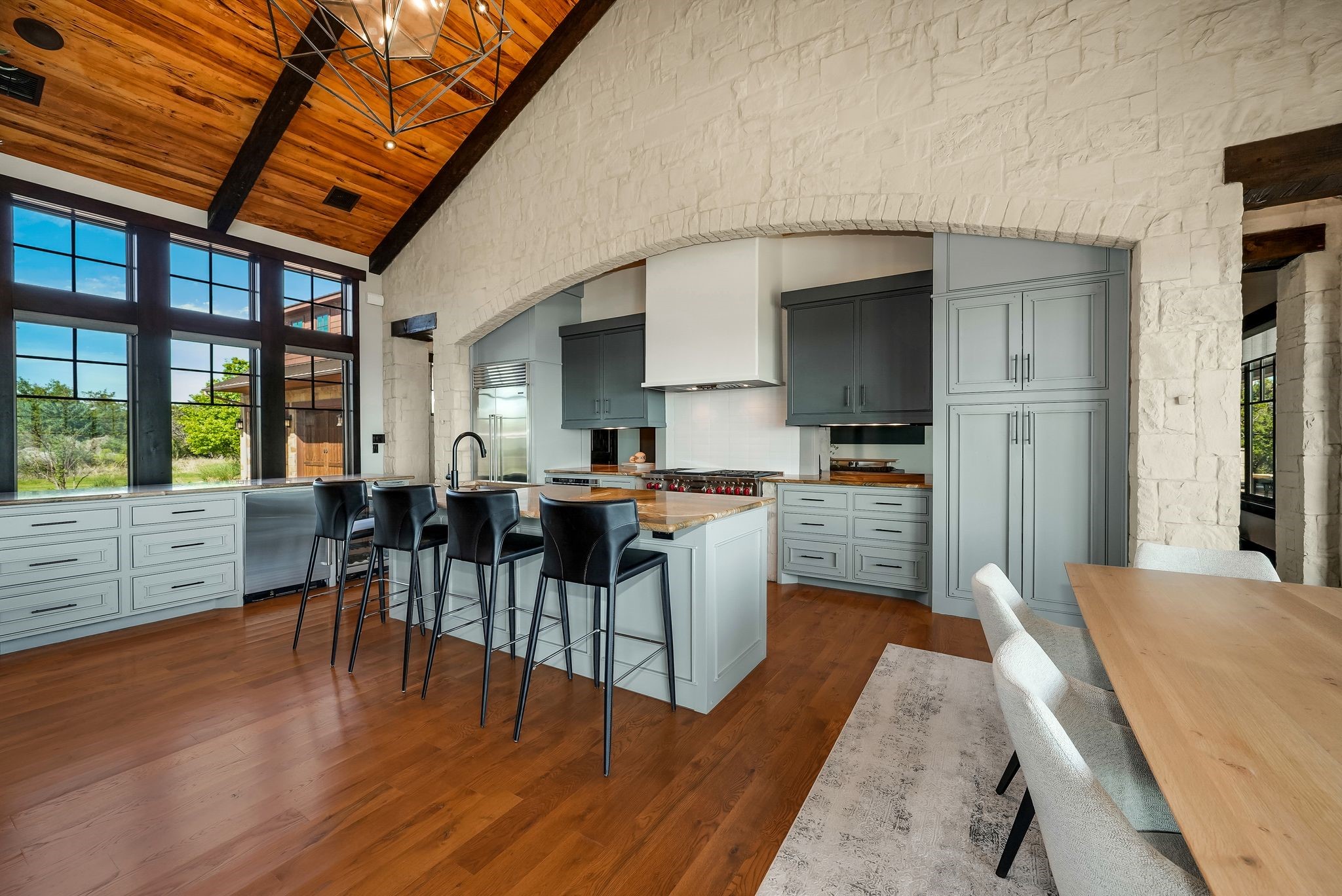 1230 Plateau Place