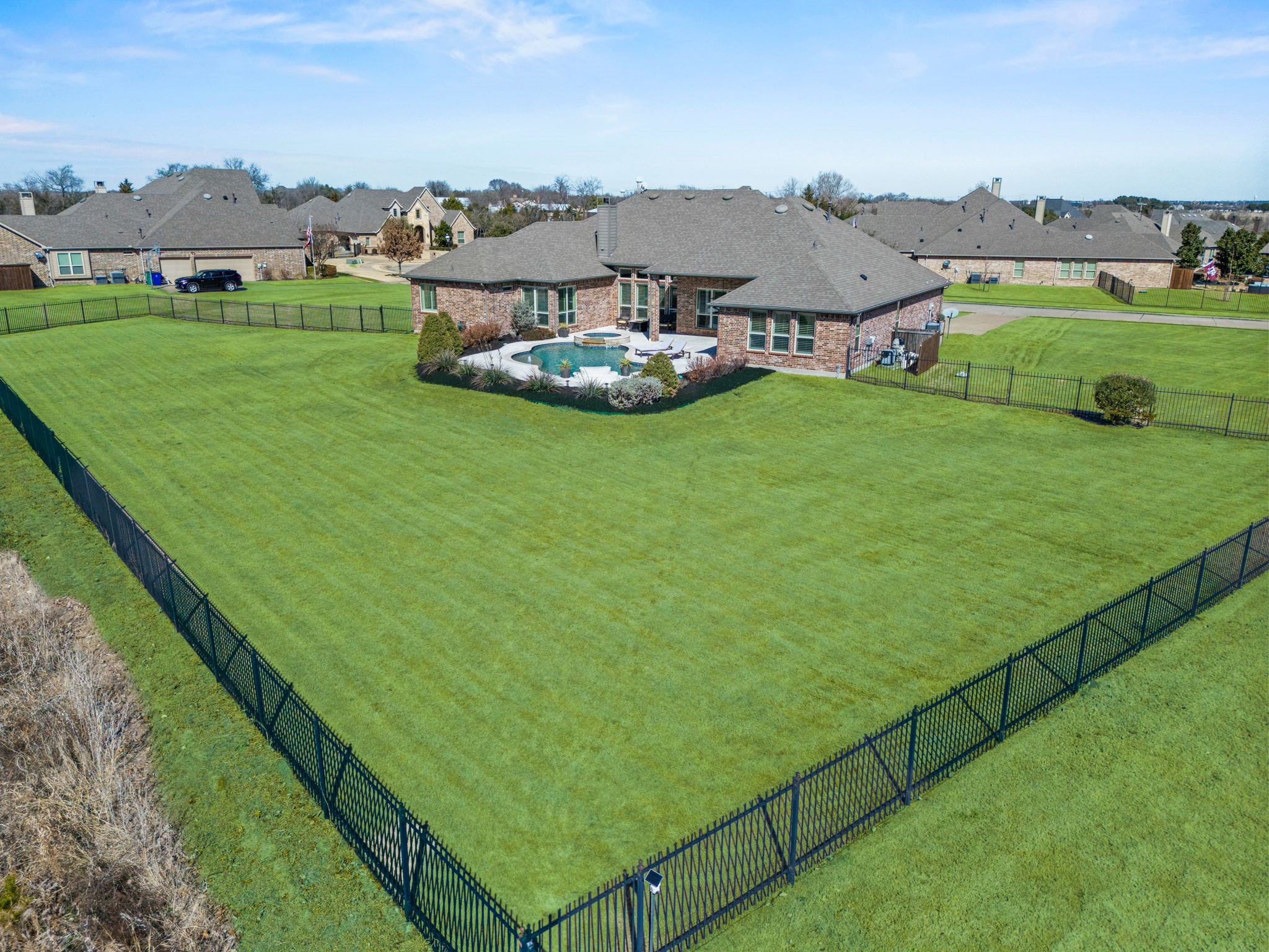 800 Yasmin Court