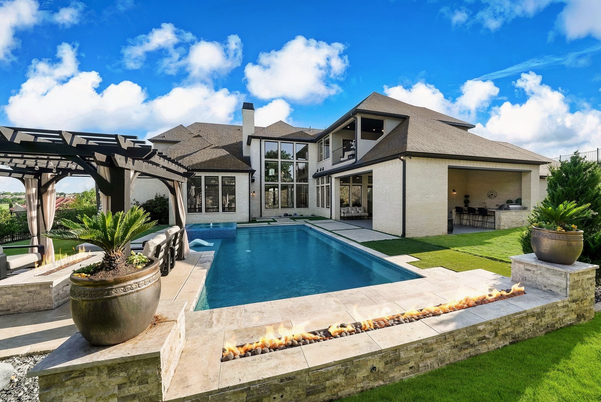 2310 Silver Table Drive