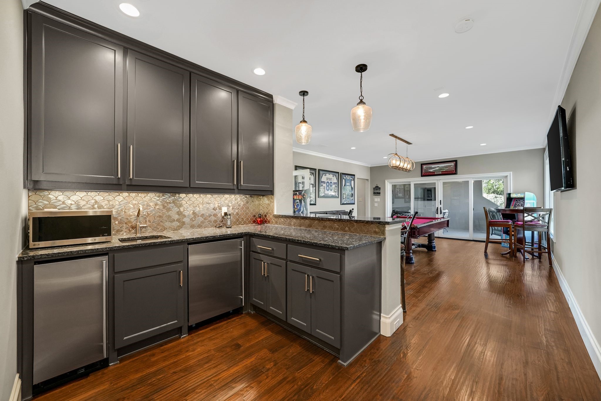 2310 Silver Table Drive