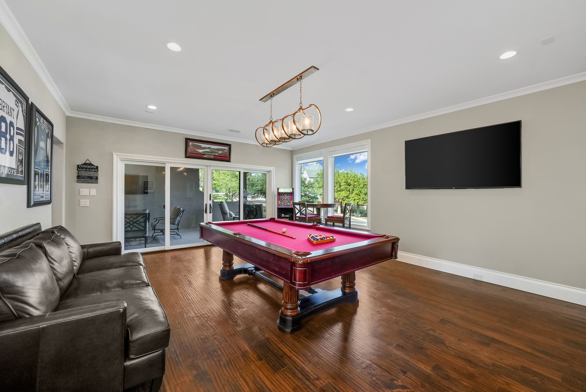 2310 Silver Table Drive