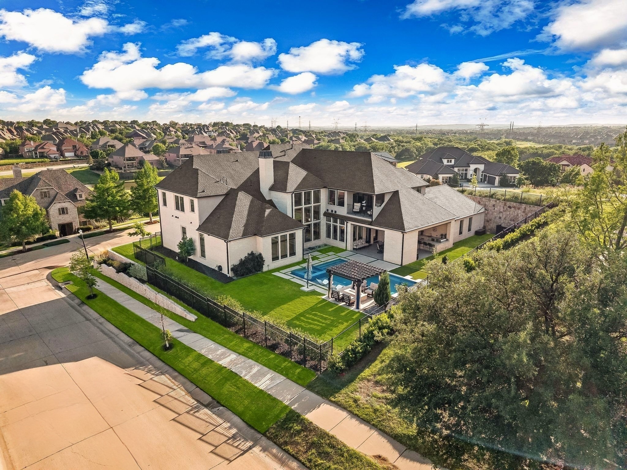 2310 Silver Table Drive