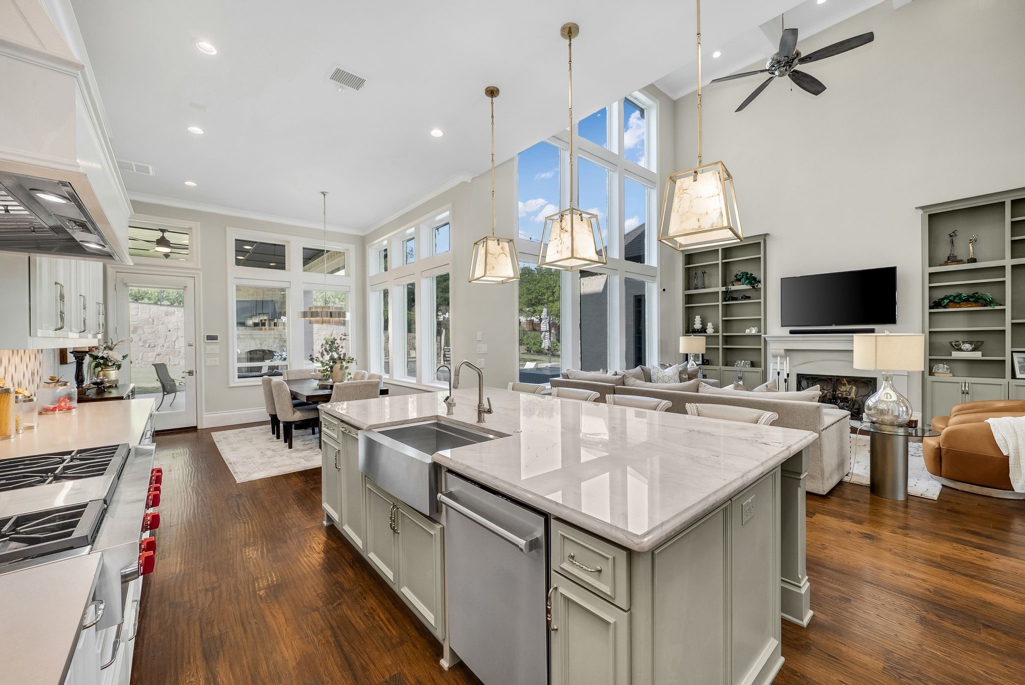 2310 Silver Table Drive