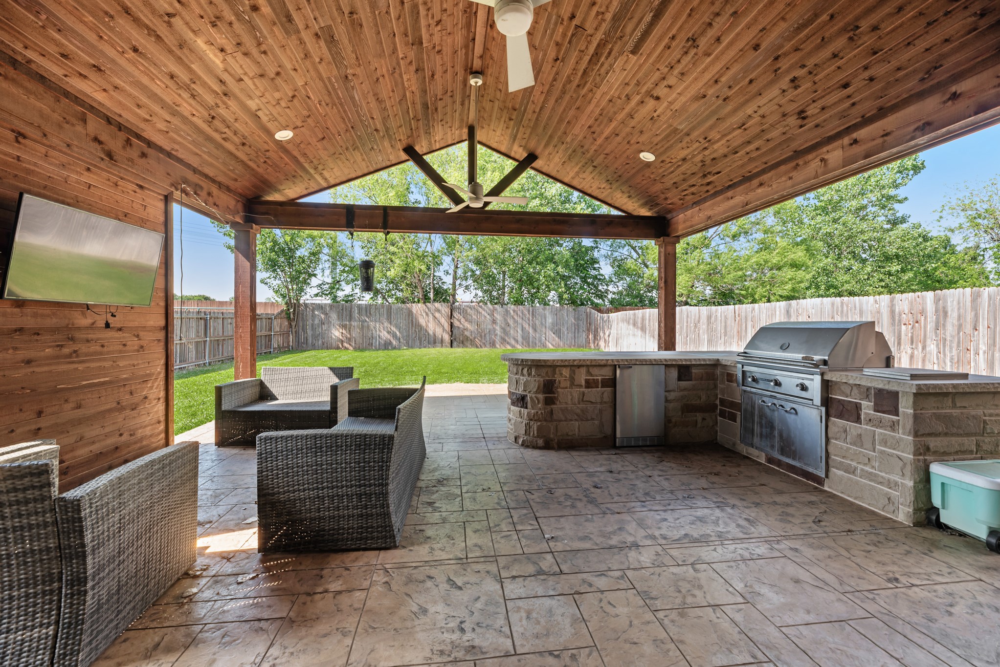 2401 Windhaven Drive