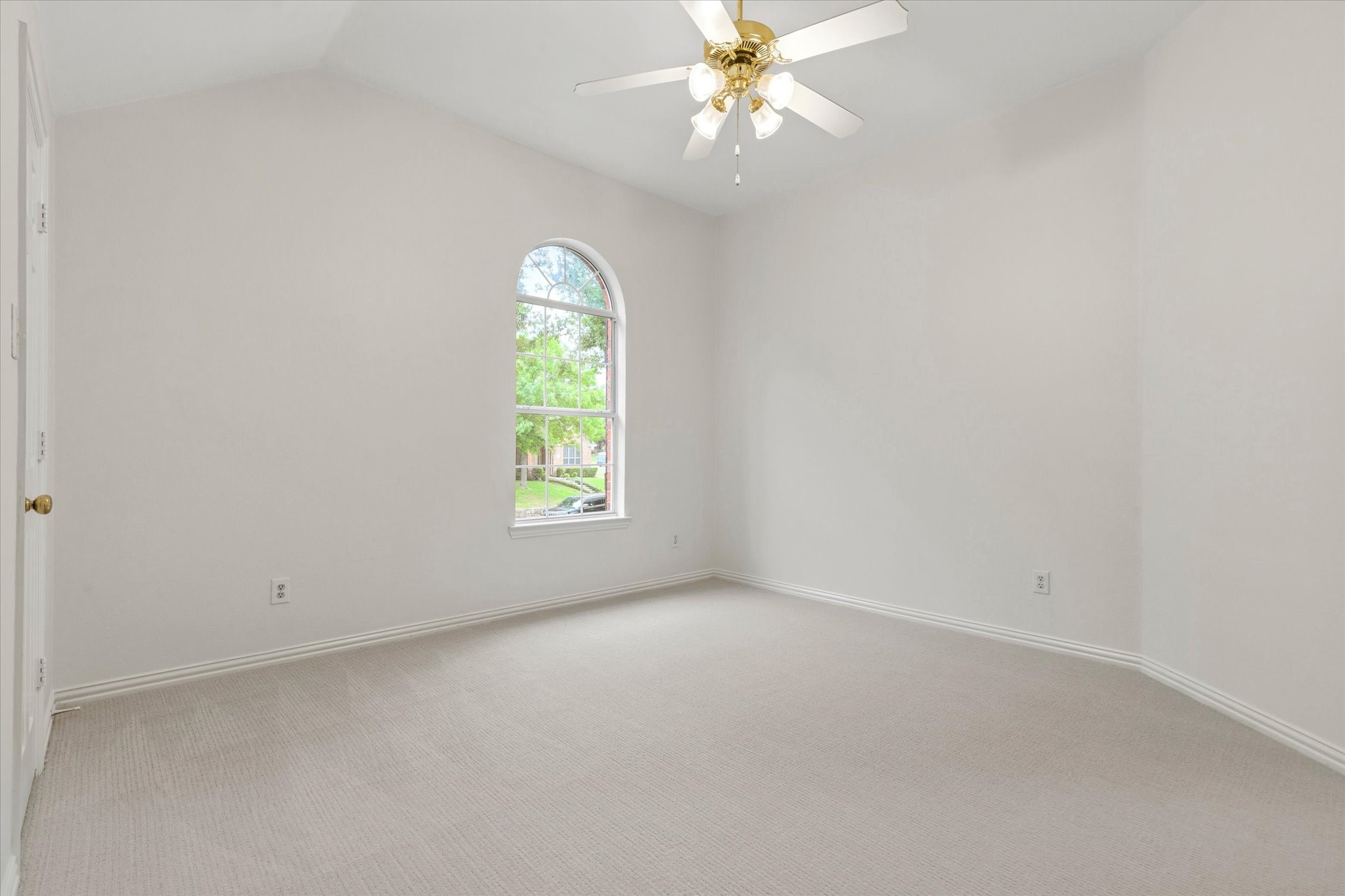 1909 Wind Lake Circle