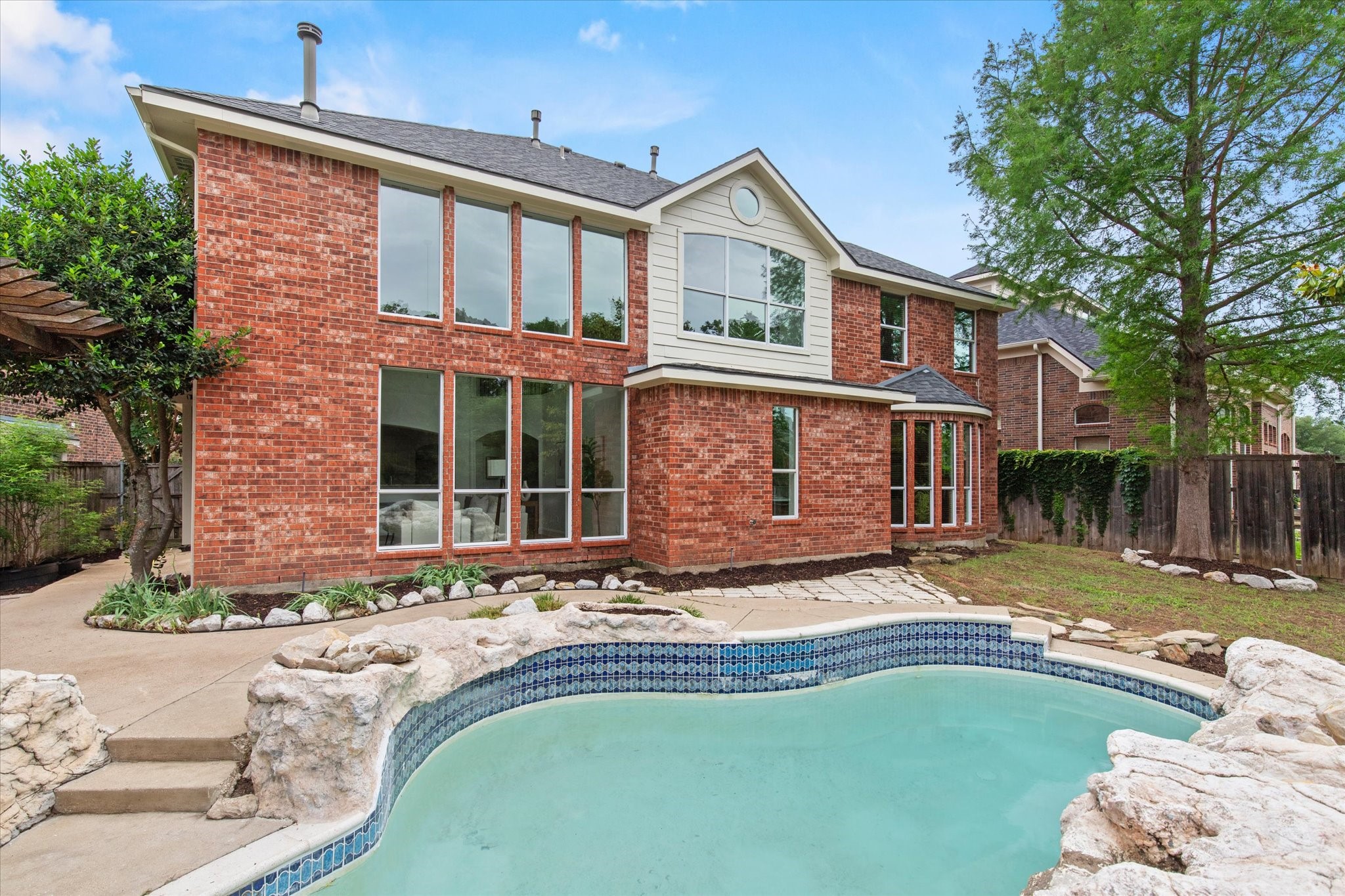 1909 Wind Lake Circle