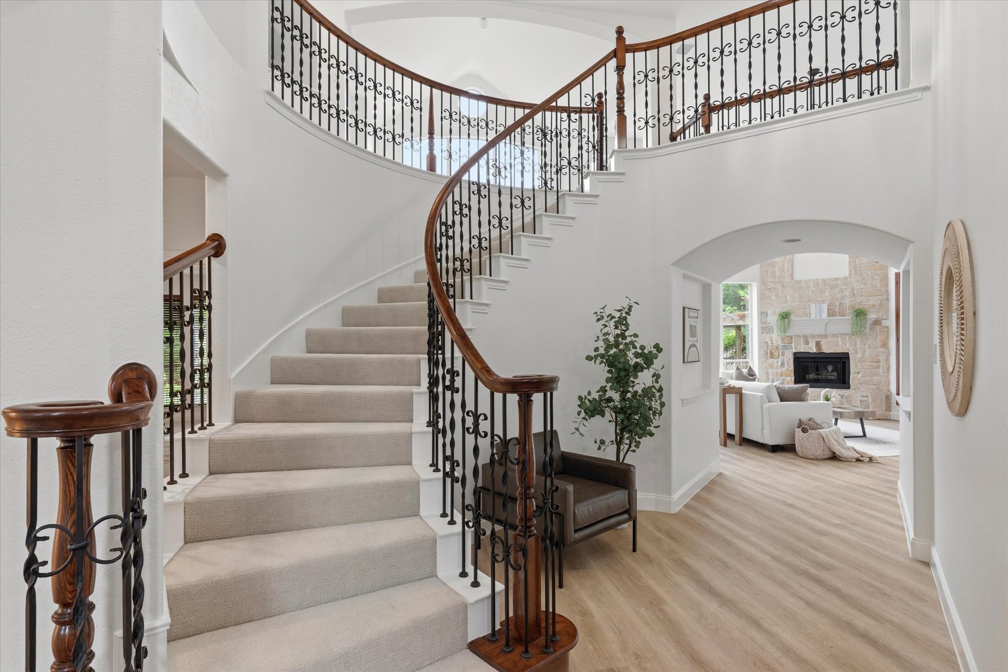 1909 Wind Lake Circle