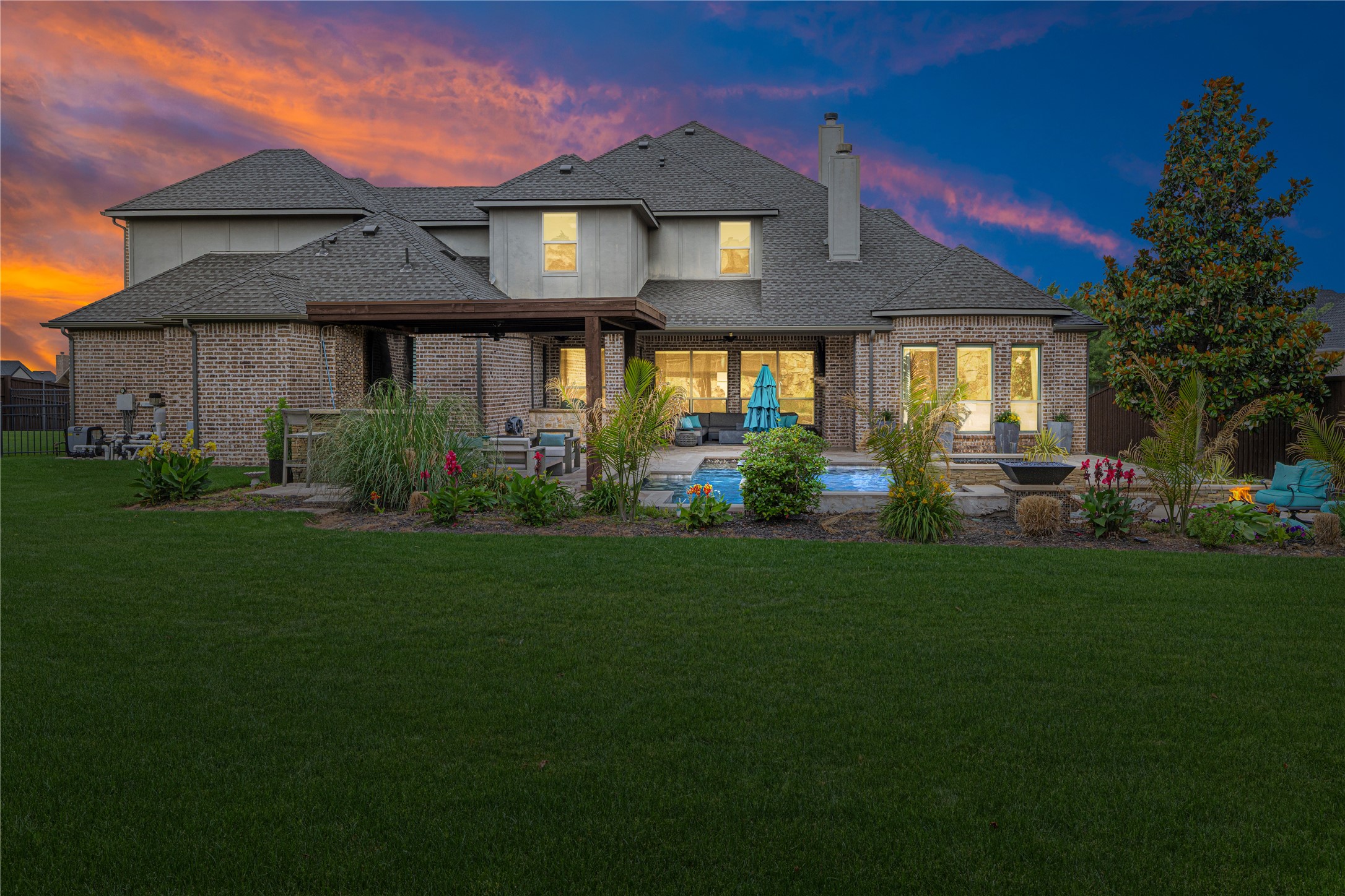 960 Packsaddle Trail