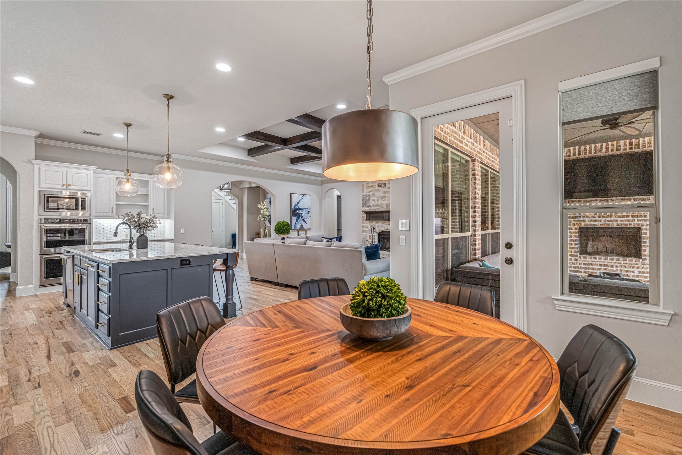960 Packsaddle Trail