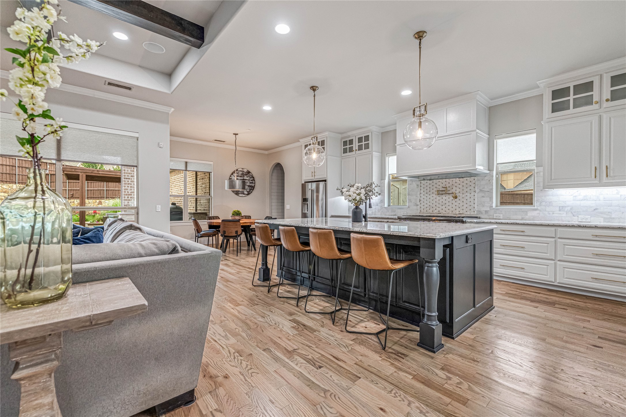 960 Packsaddle Trail