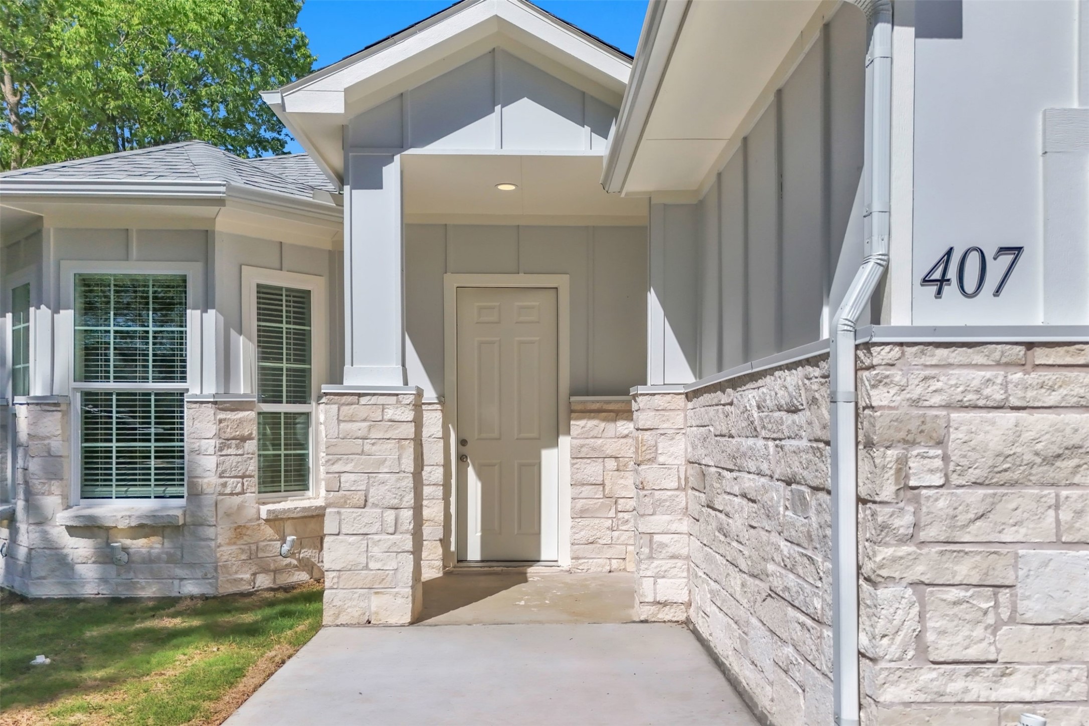 407 Henderson Street