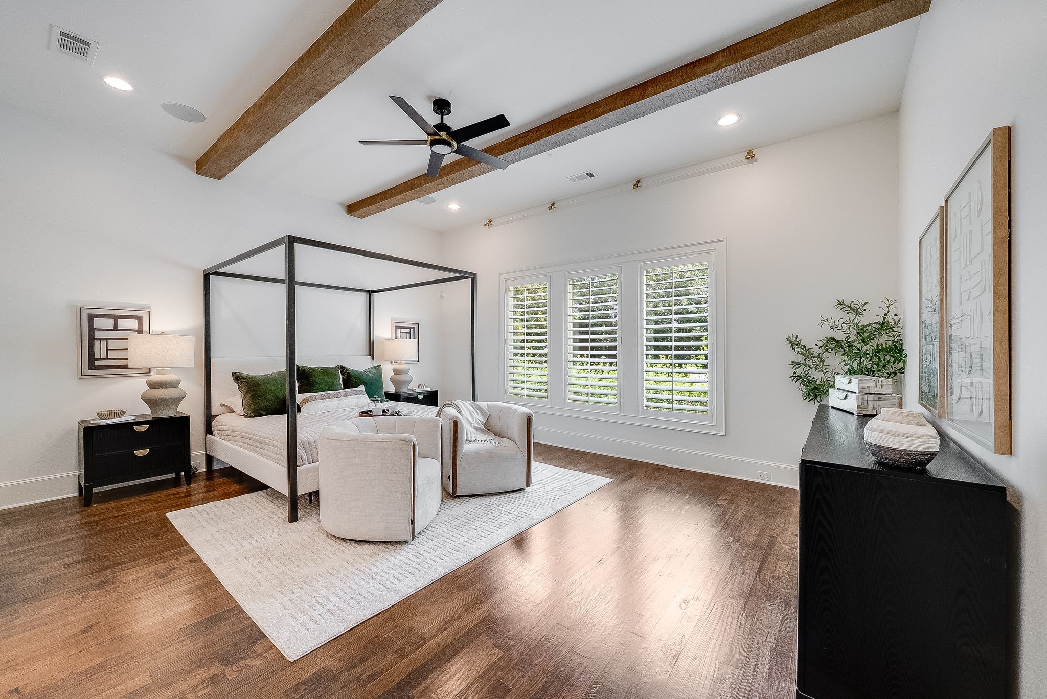 6404 Drawbridge Lane