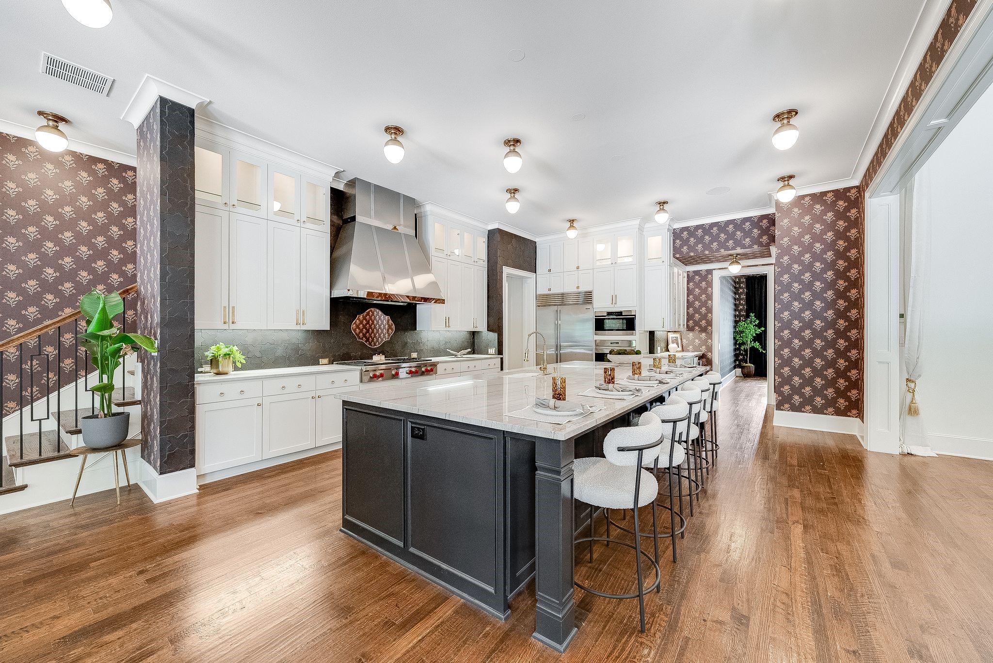 6404 Drawbridge Lane