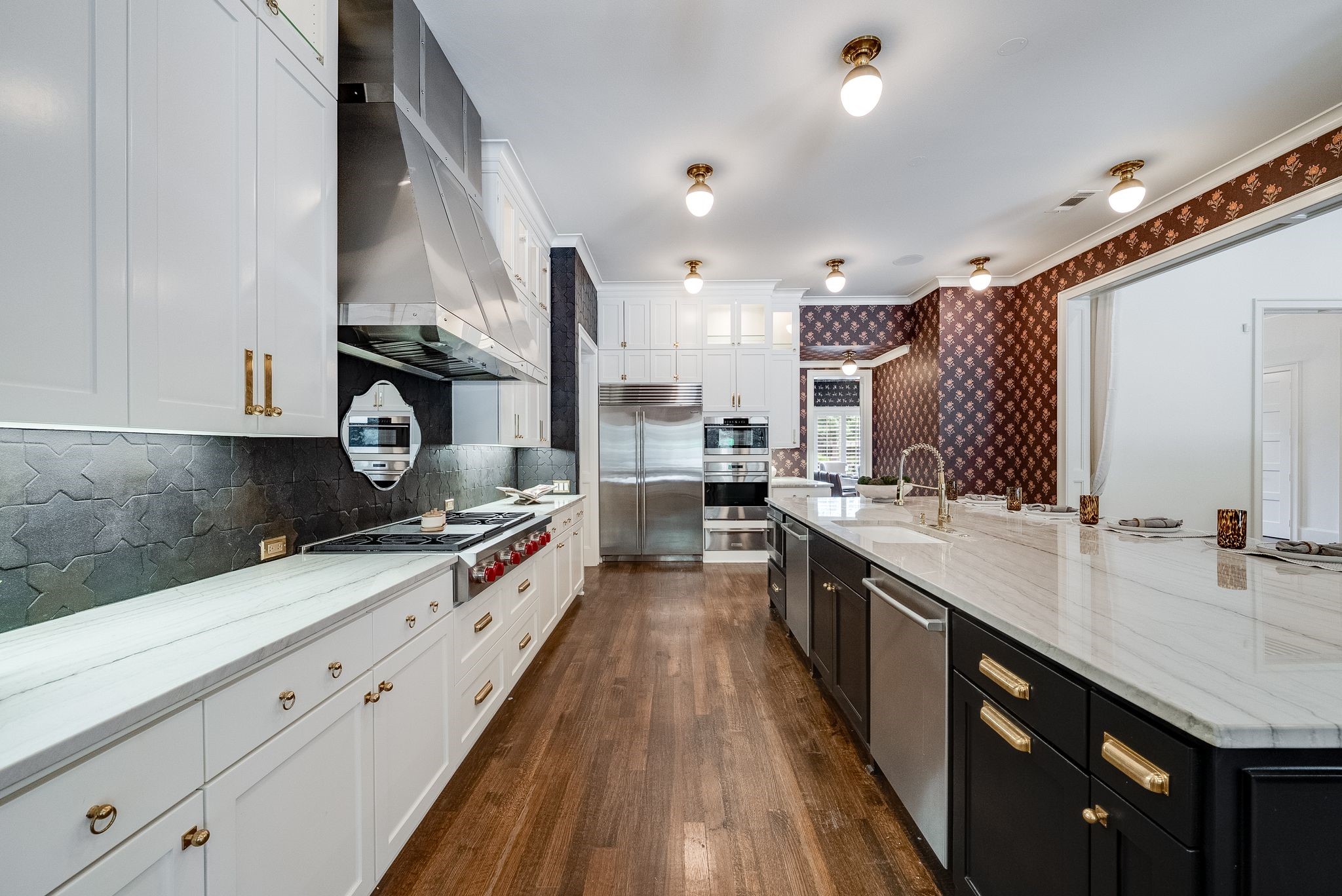 6404 Drawbridge Lane