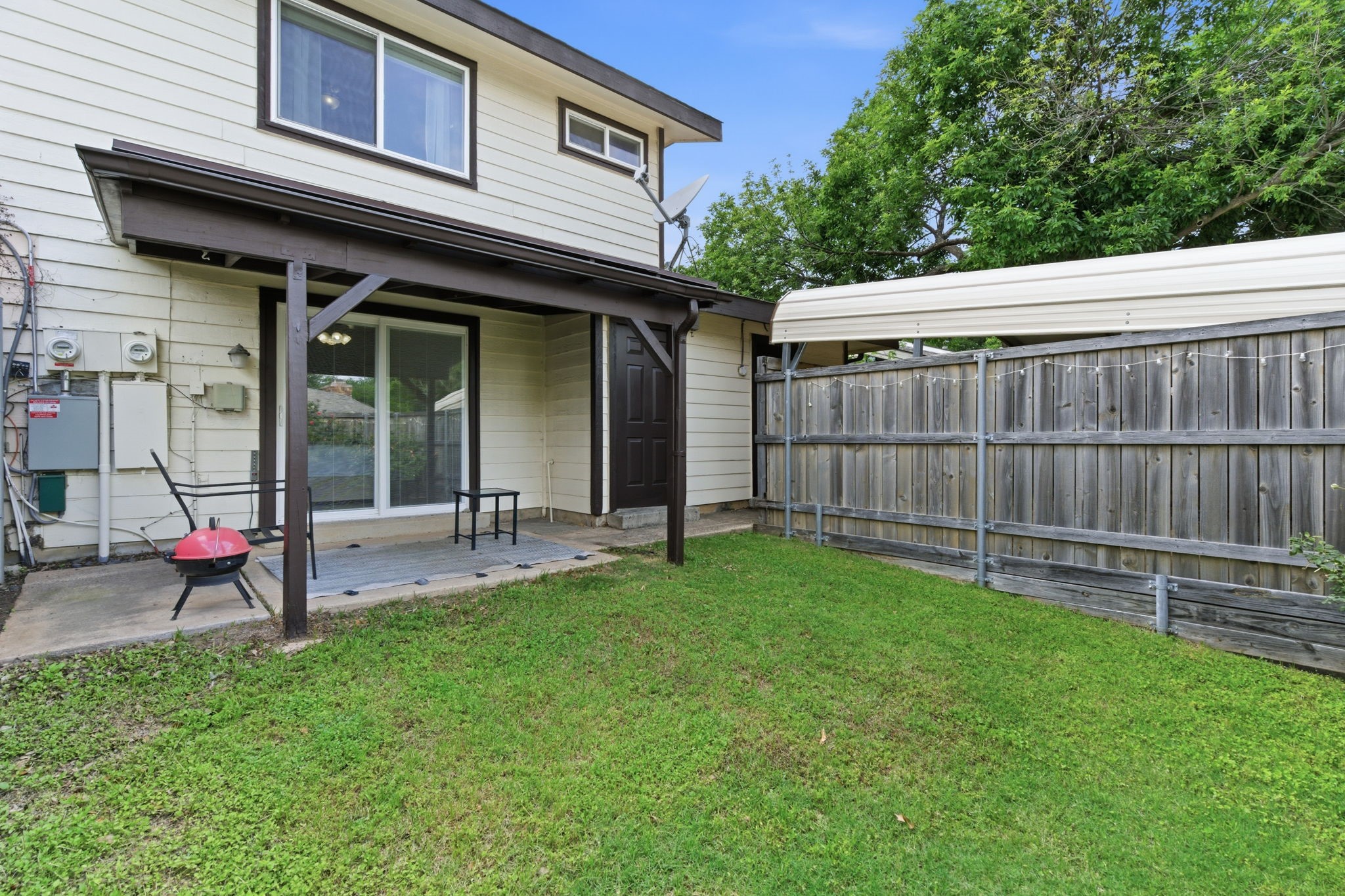 633 Hunters Glen Street
