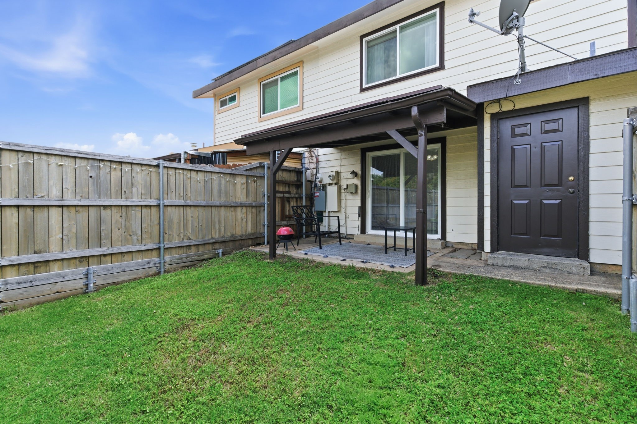 633 Hunters Glen Street