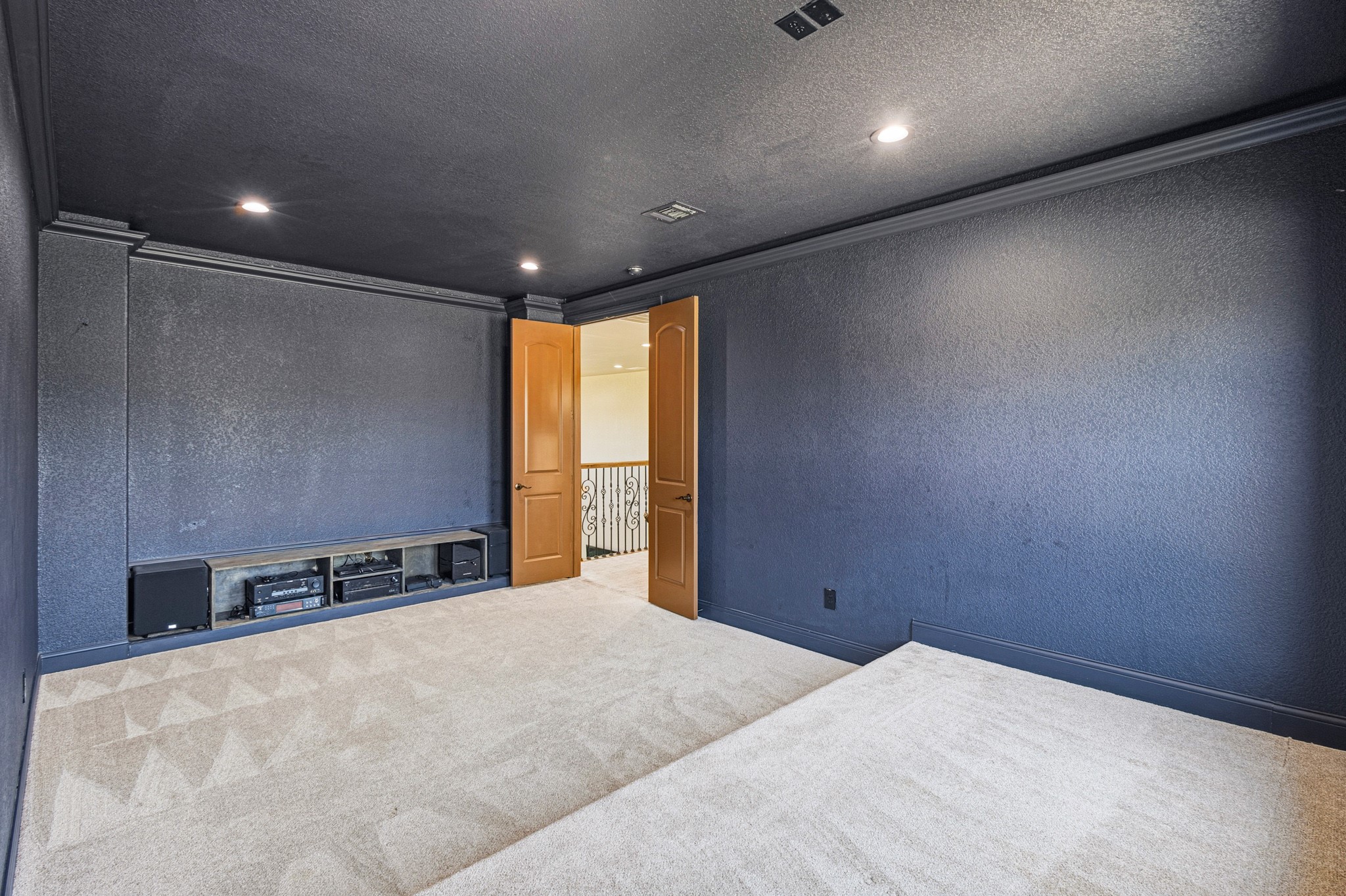 3512 Harlan Drive