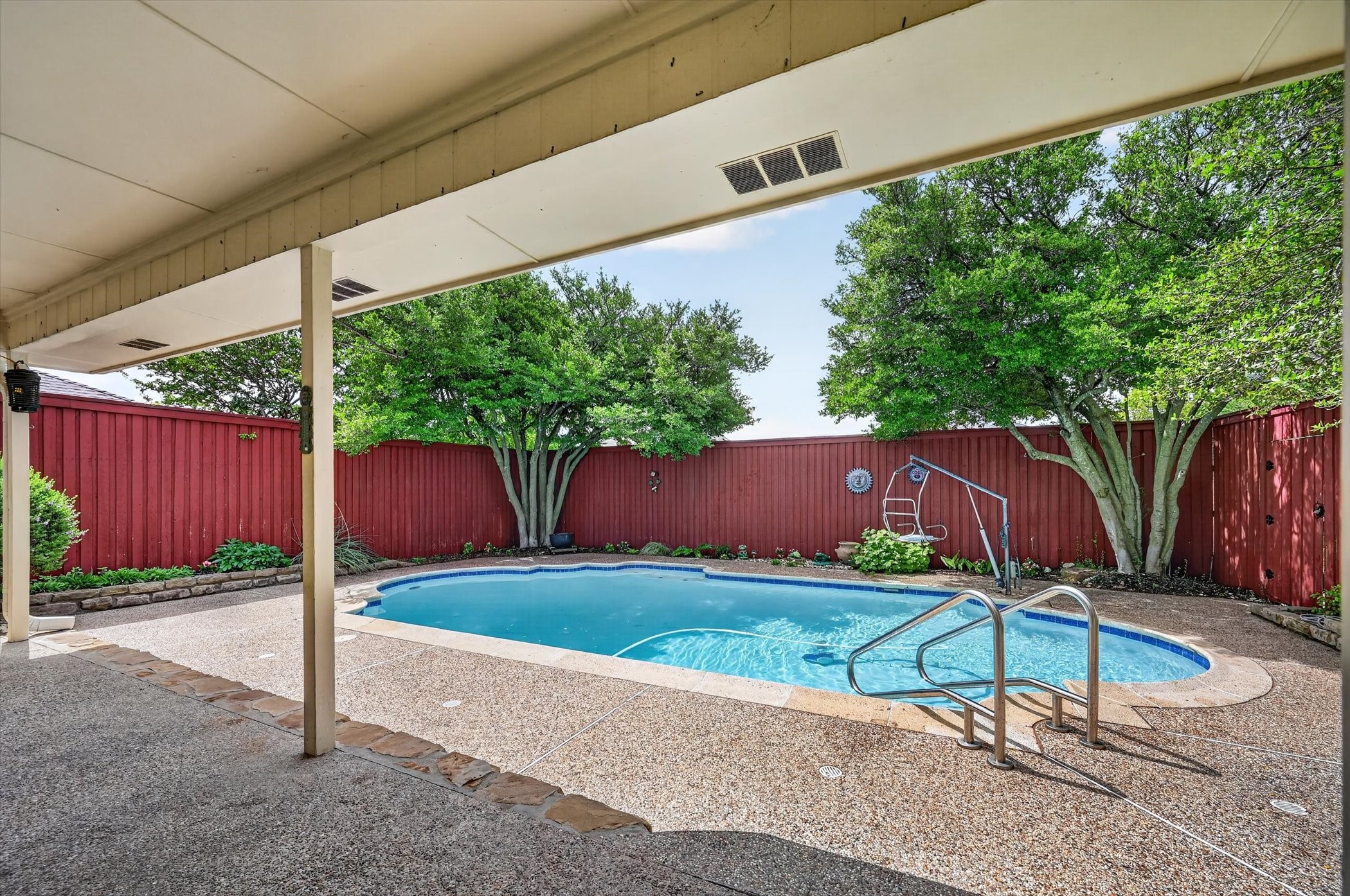 1200 Sandy Creek Drive