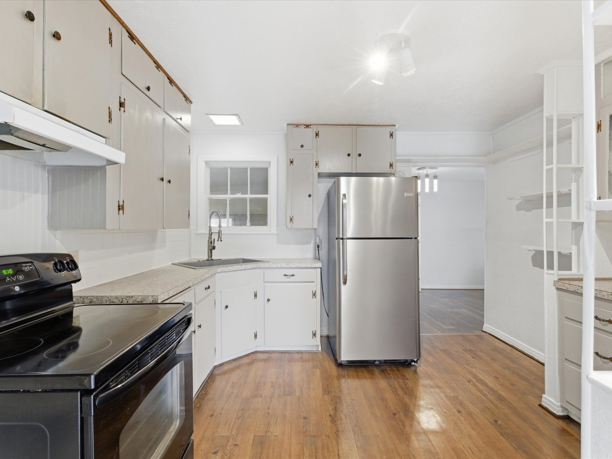5113 Flagstone Drive