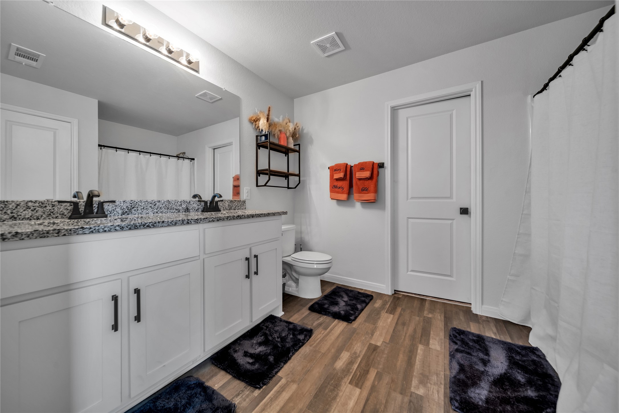 3581 Chestnut Oak Drive