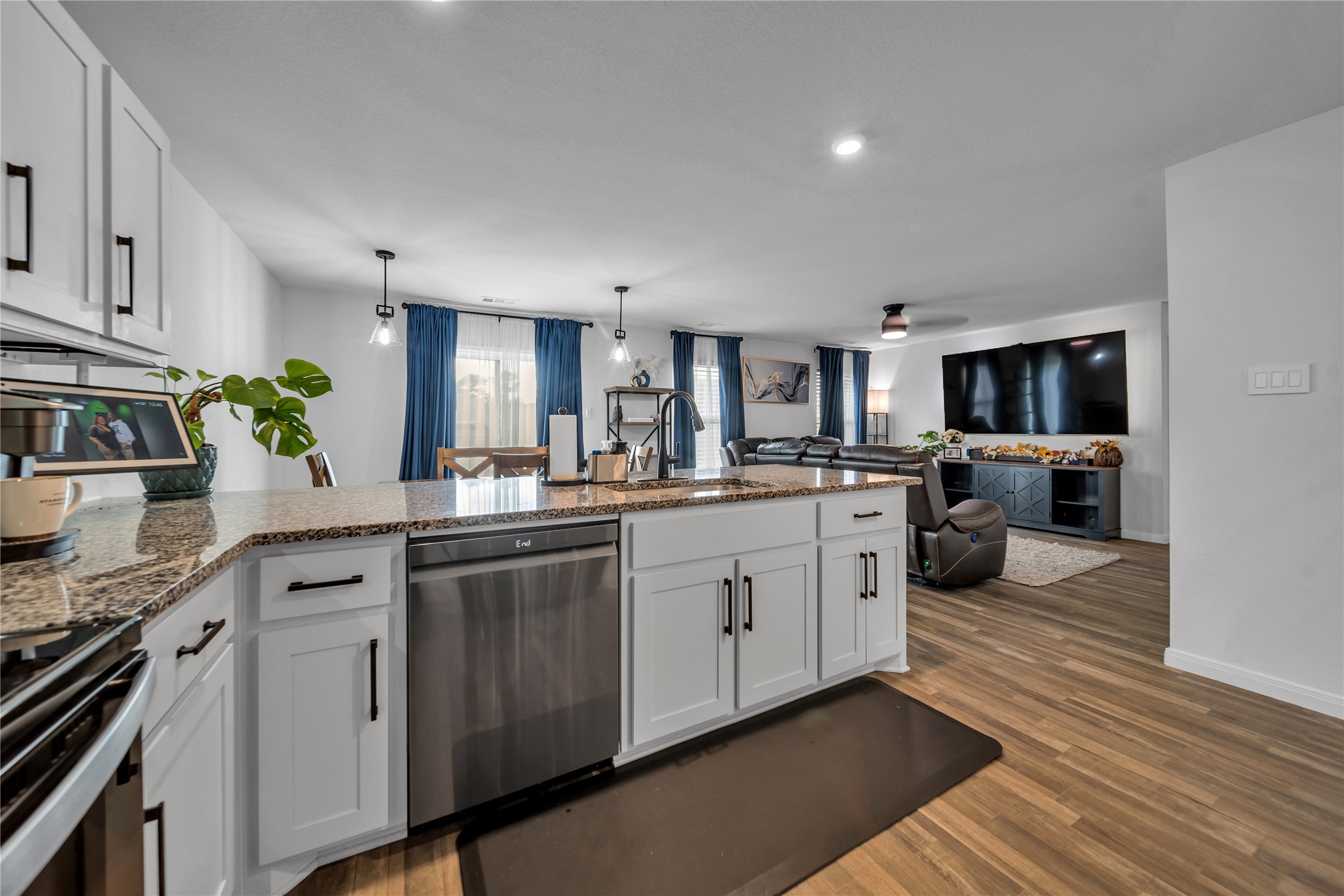 3581 Chestnut Oak Drive