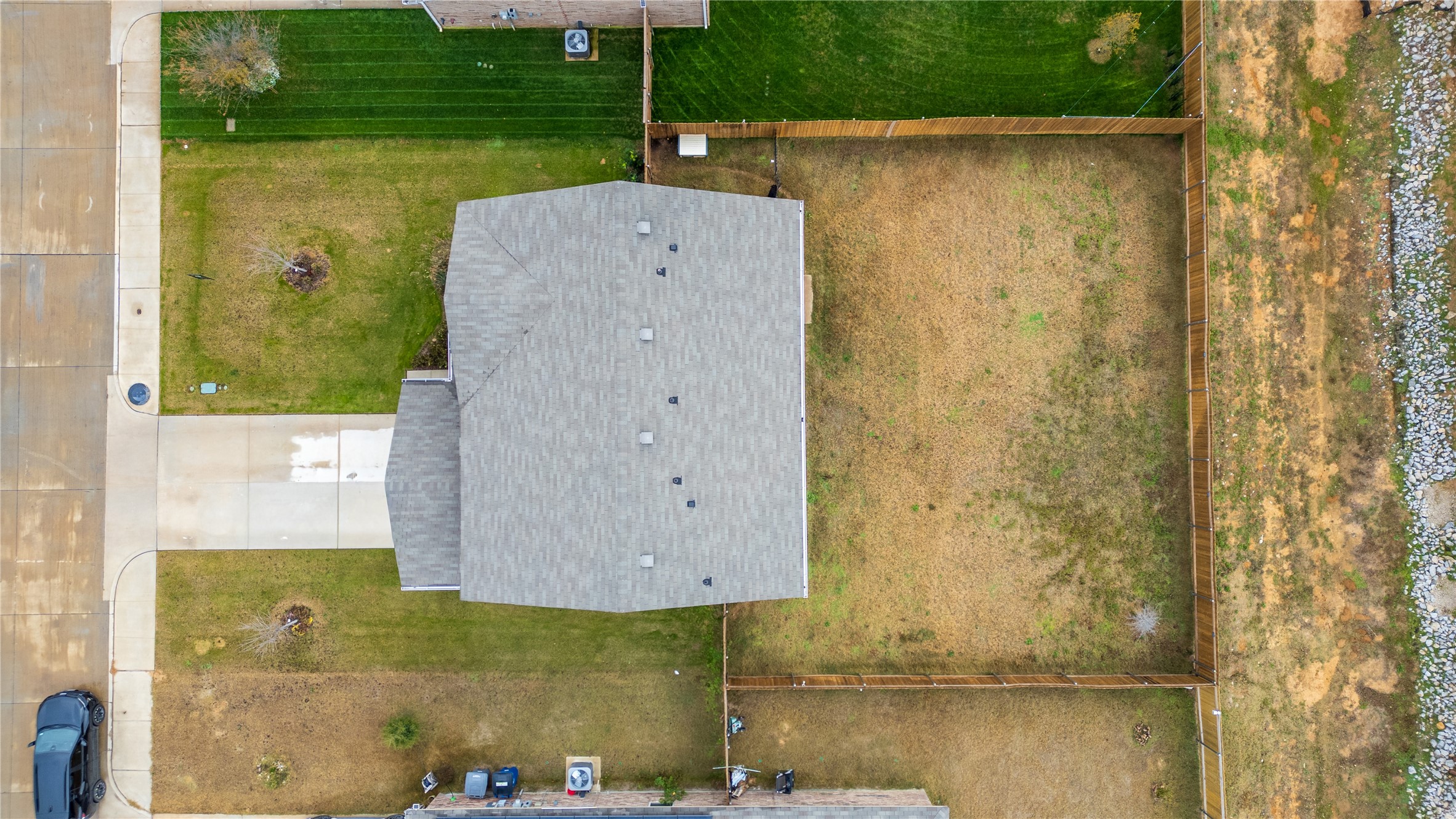 3581 Chestnut Oak Drive