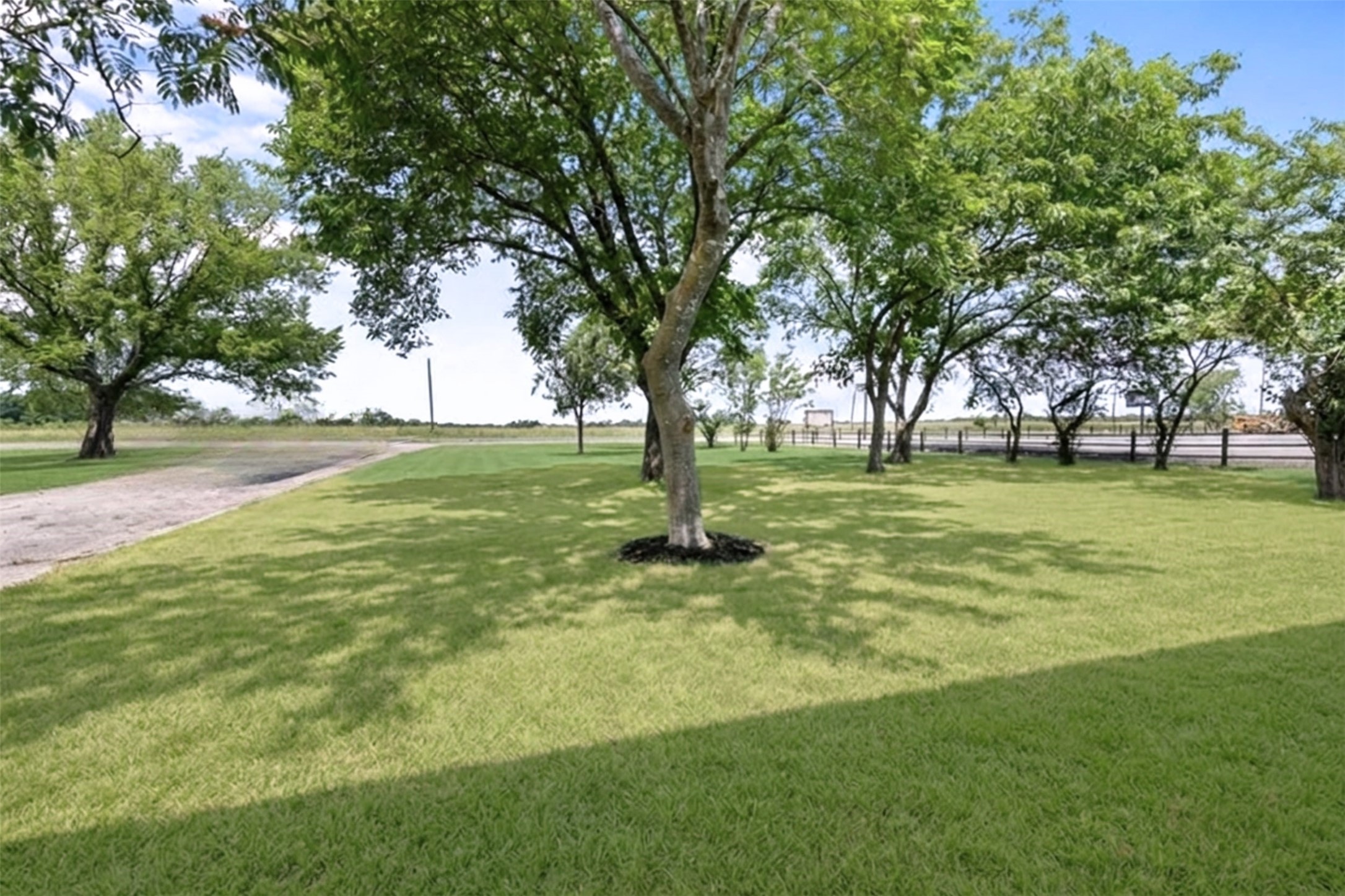 5772 N State Highway 78