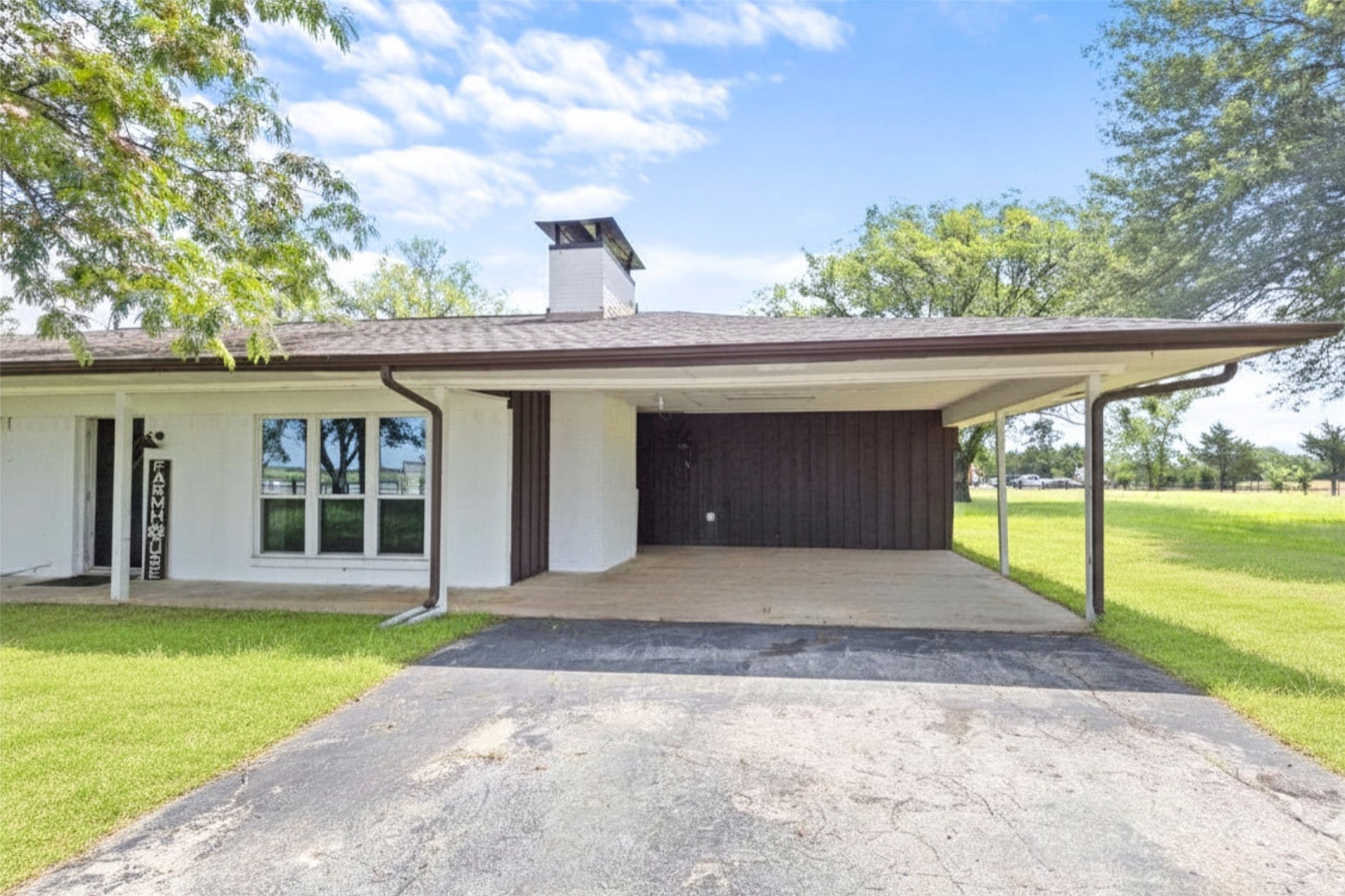 5772 N State Highway 78
