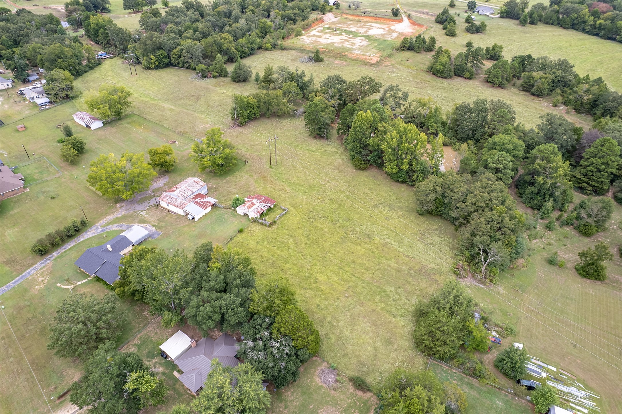 3015 E US Highway 80