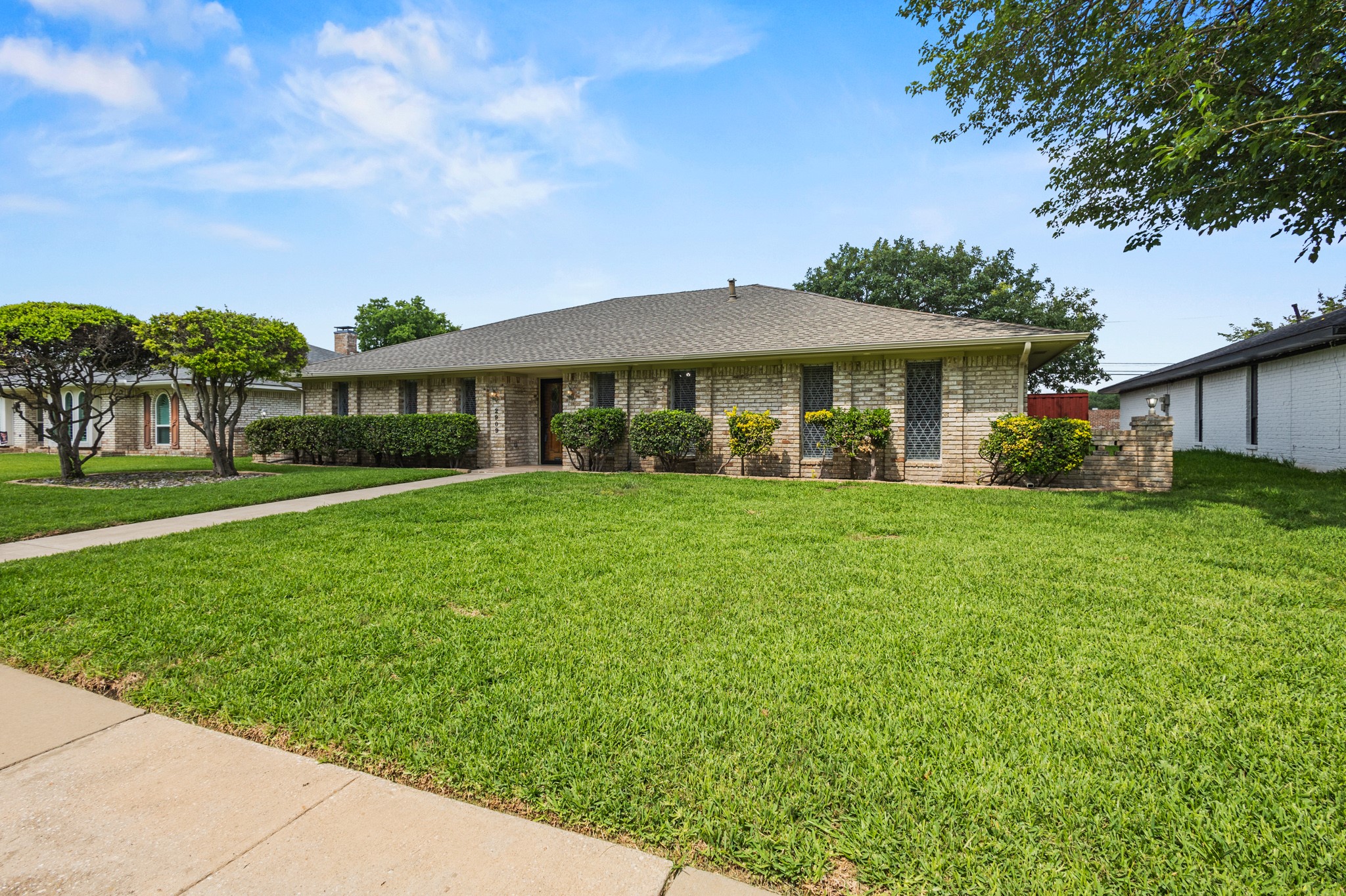 2909 Las Palmas Lane