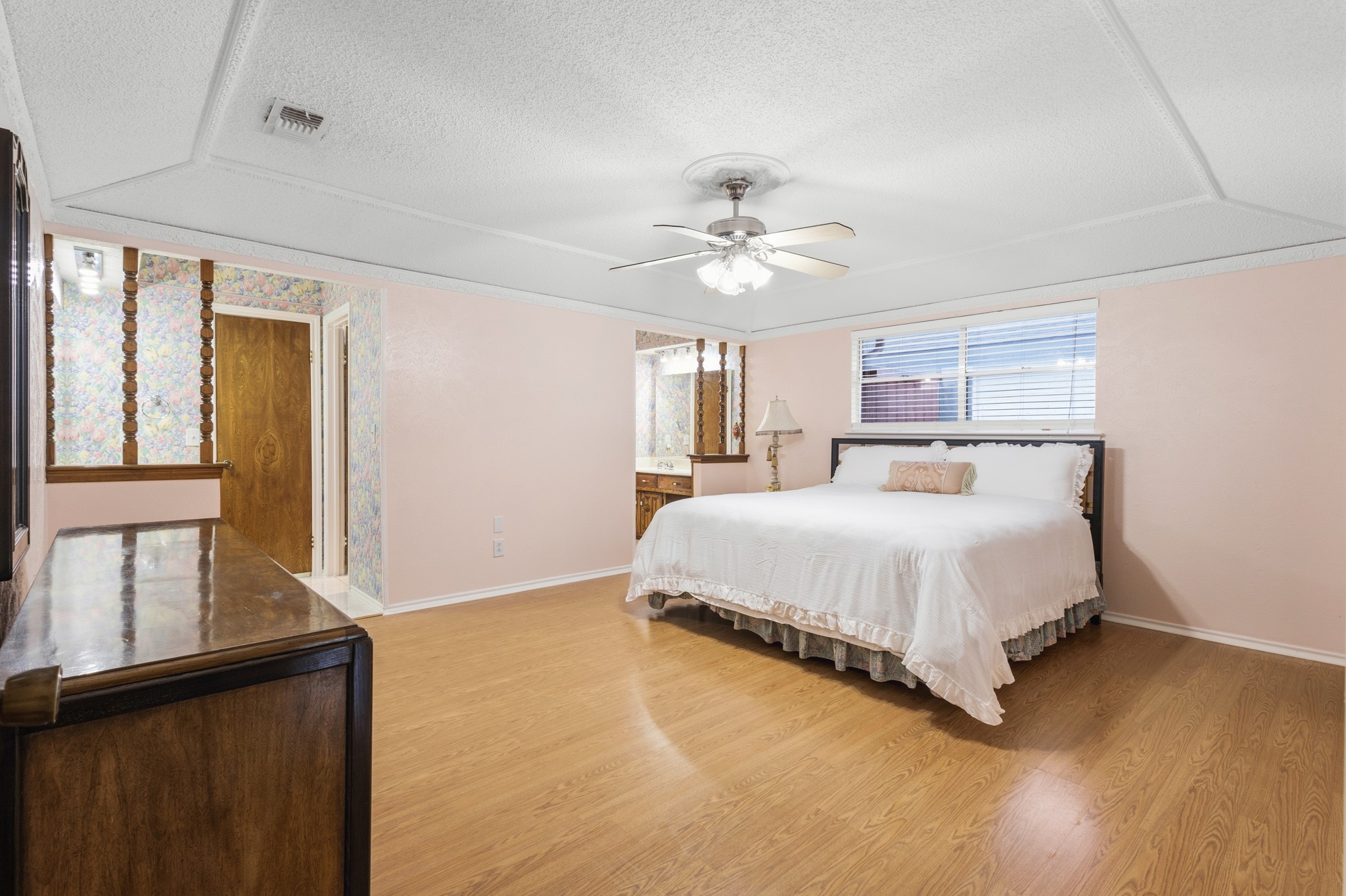 2909 Las Palmas Lane