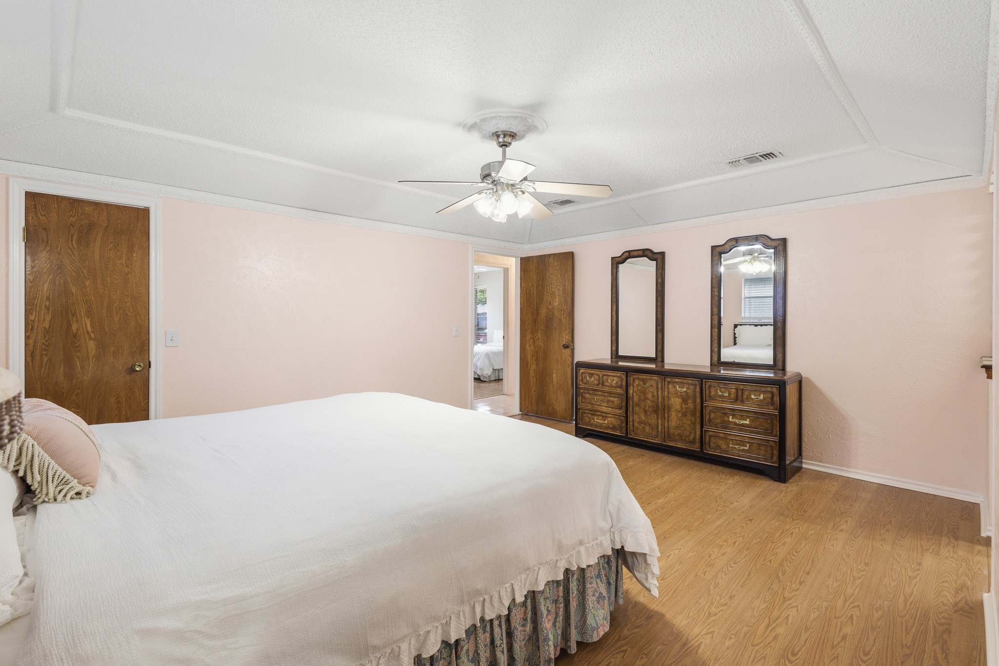 2909 Las Palmas Lane