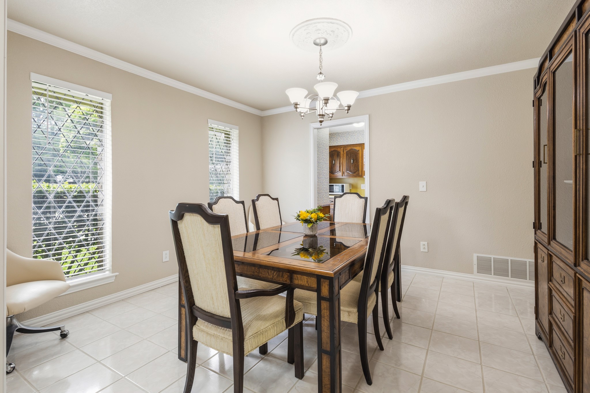 2909 Las Palmas Lane