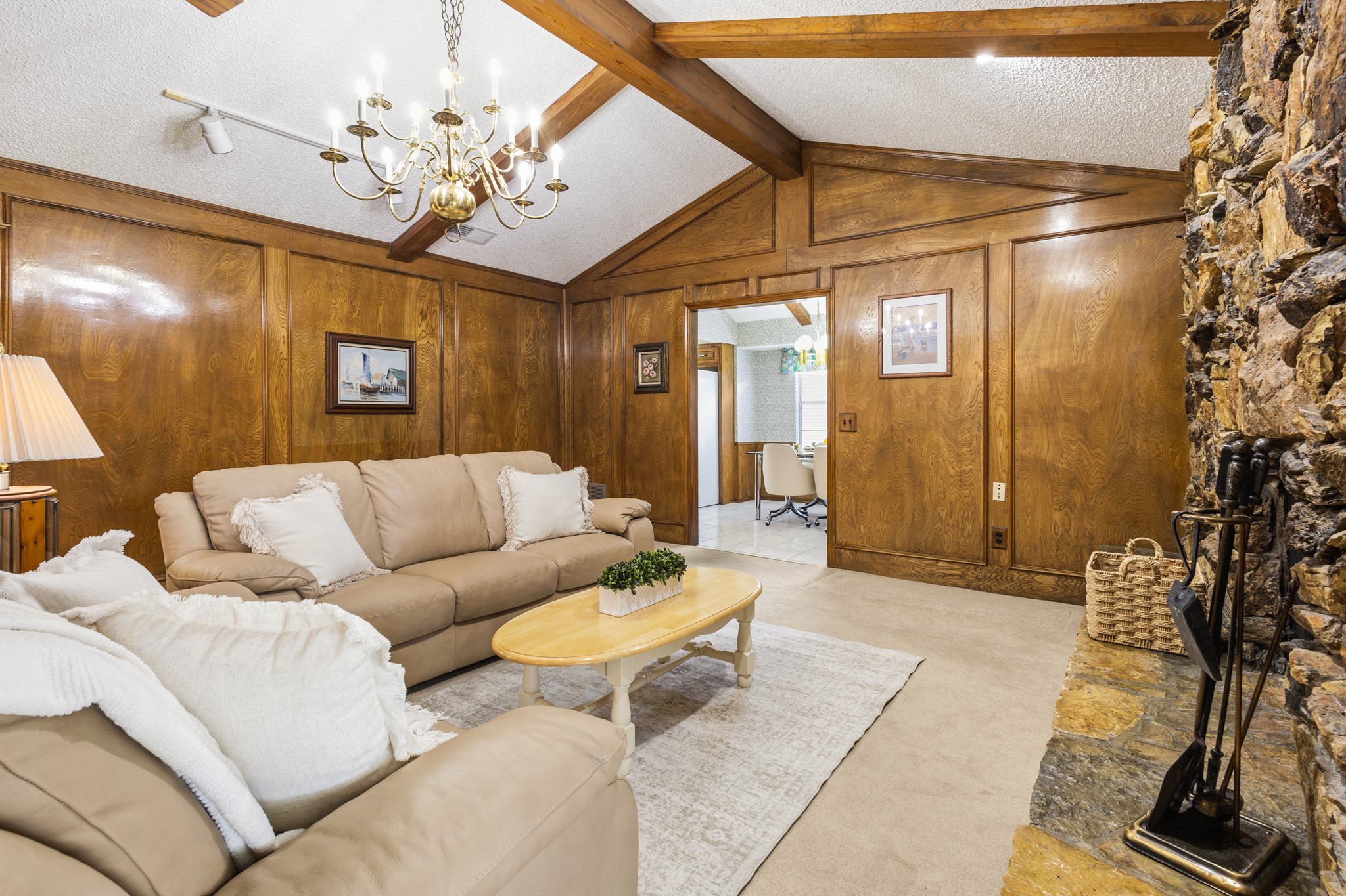 2909 Las Palmas Lane