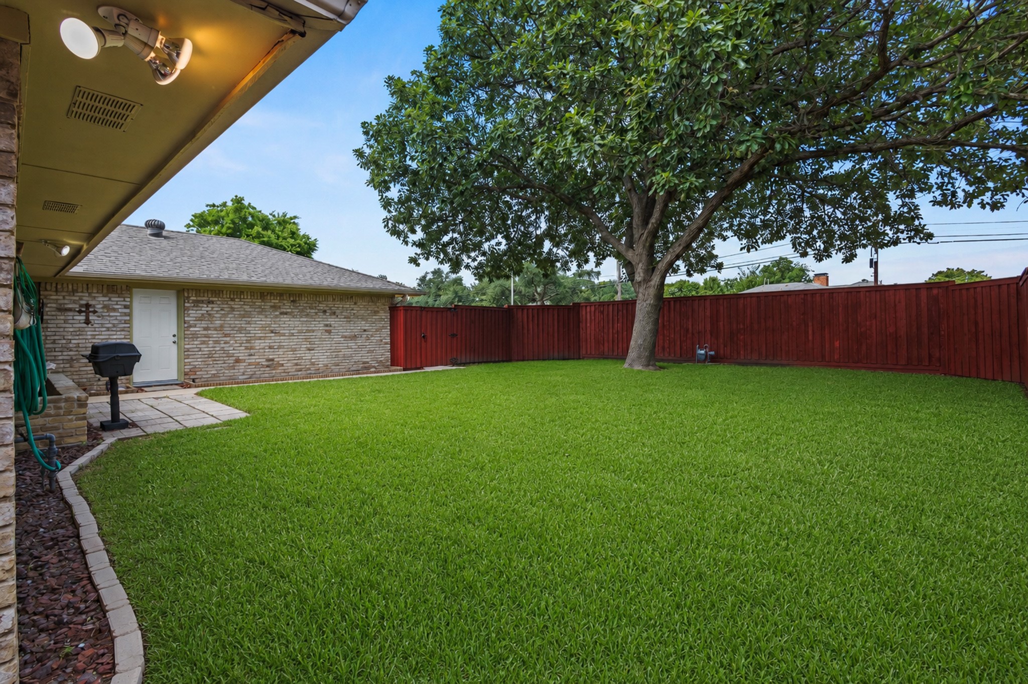 2909 Las Palmas Lane