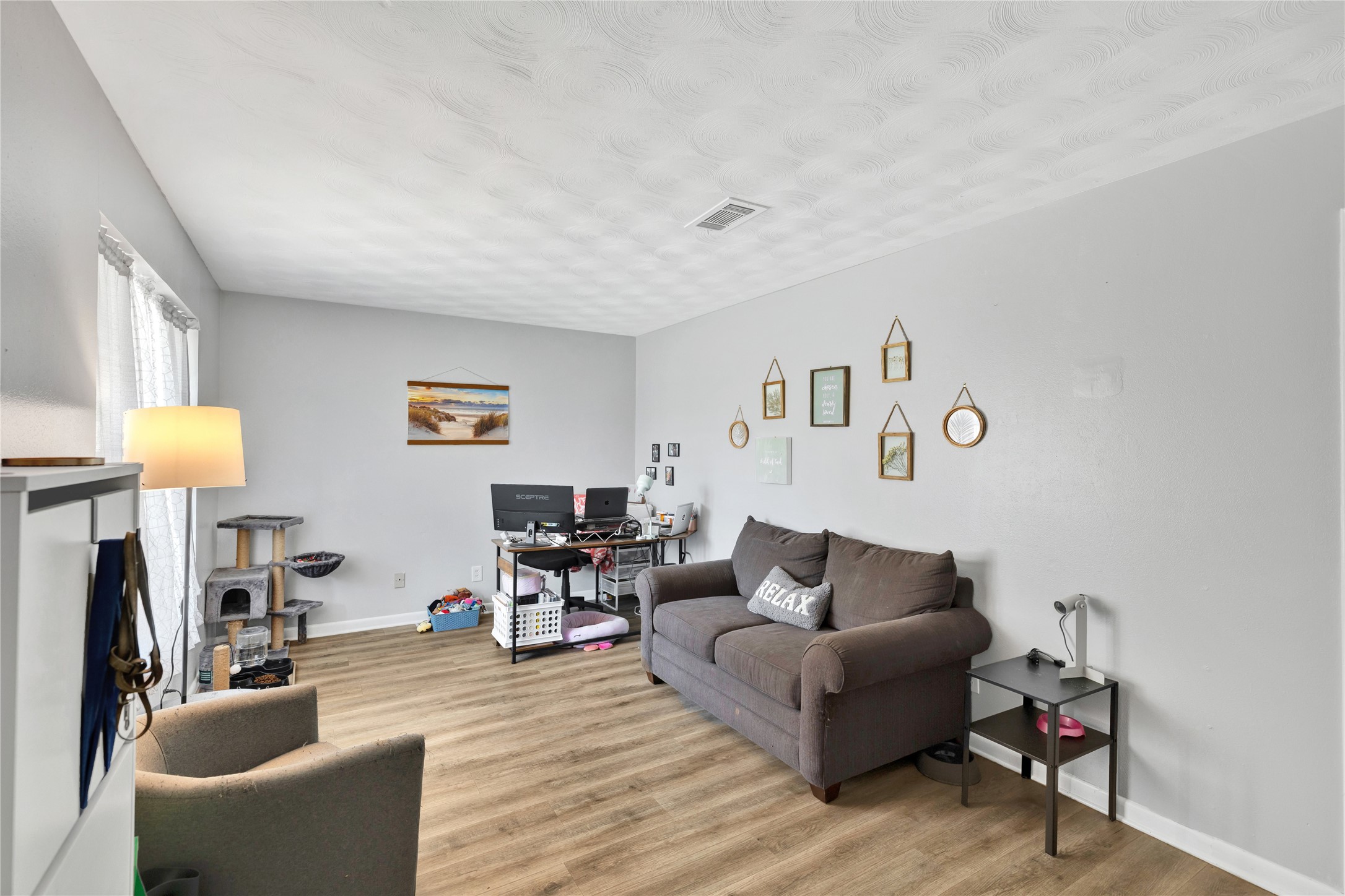 1402 Wysong Drive