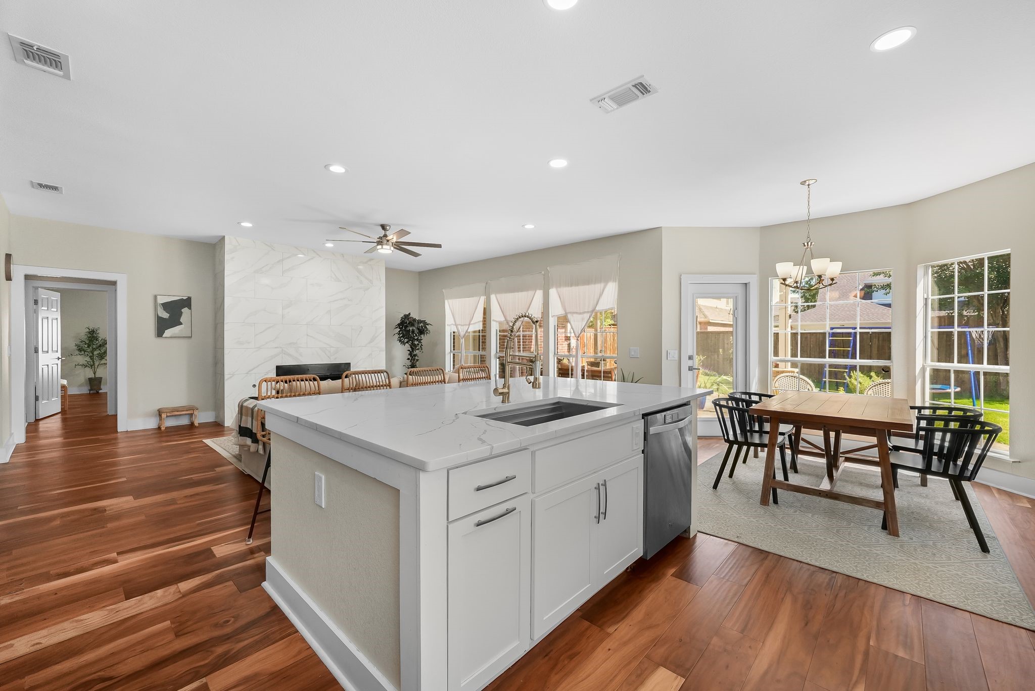 1107 Springfield Lane