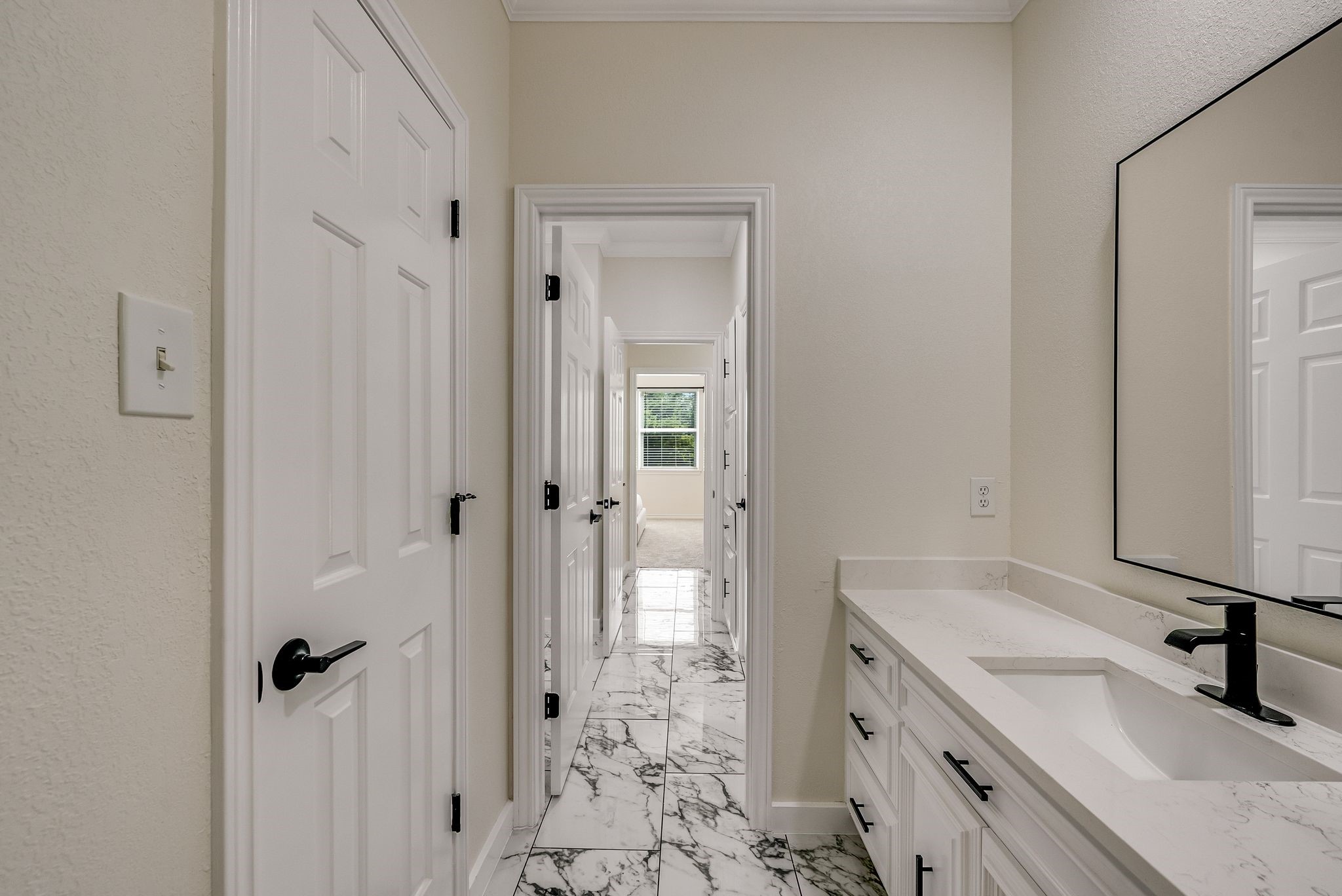 5852 Bridle Bend Court