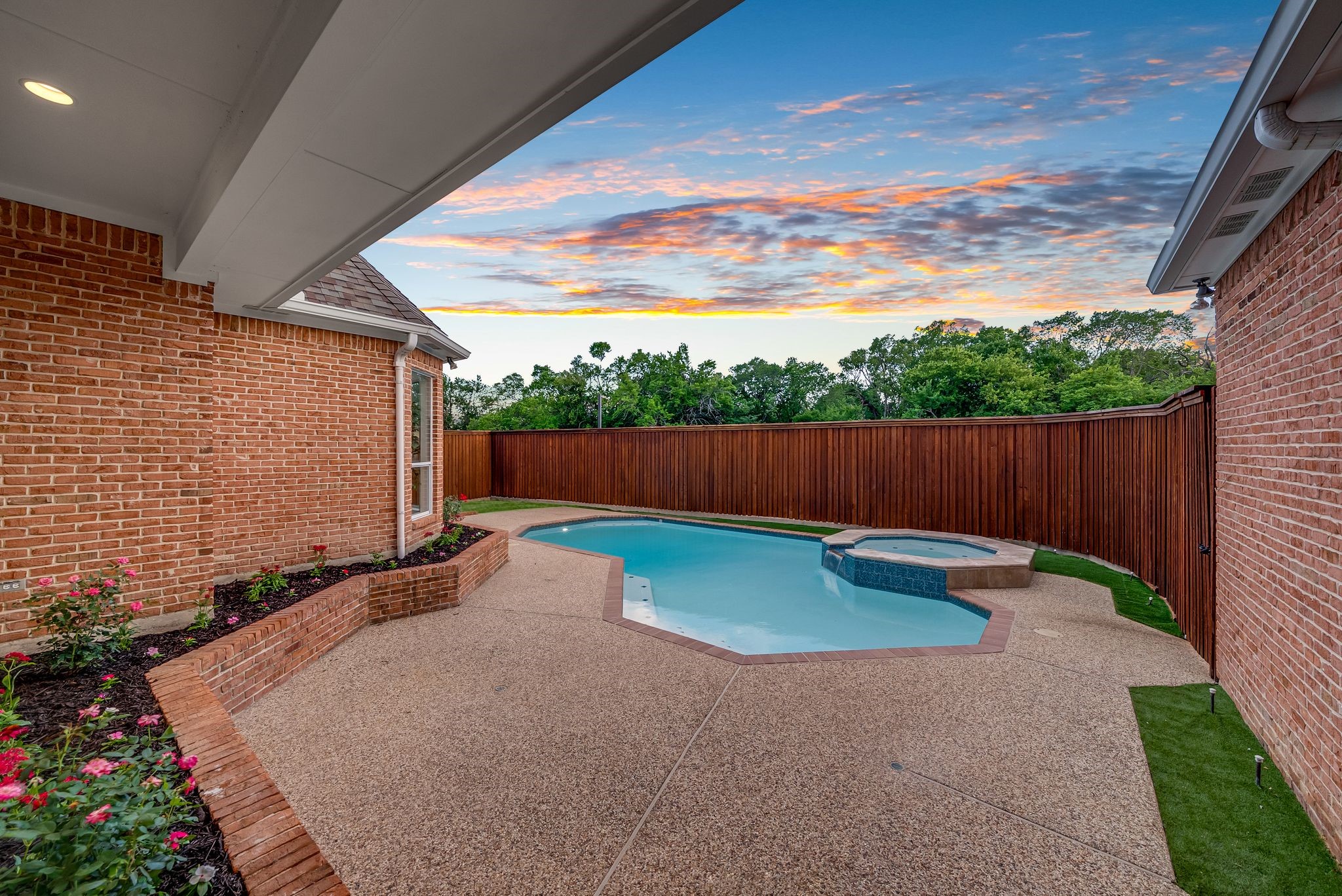 5852 Bridle Bend Court