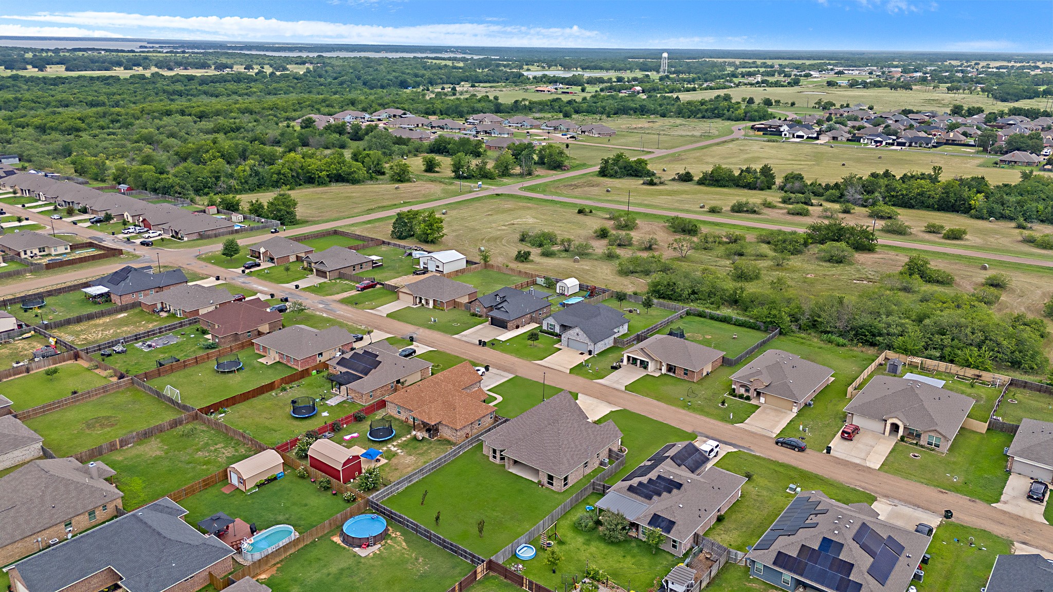 114 Oak Springs Loop