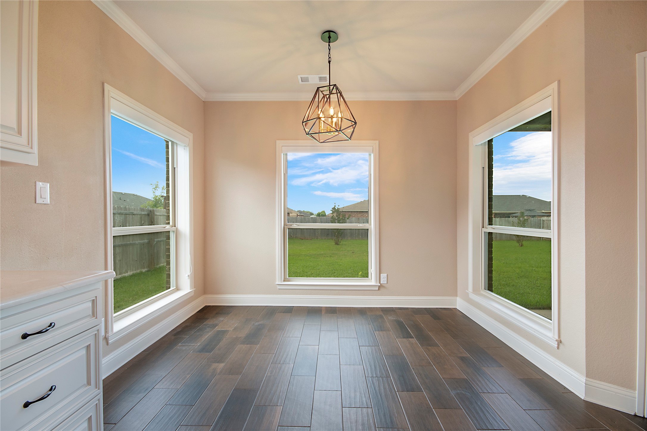 114 Oak Springs Loop