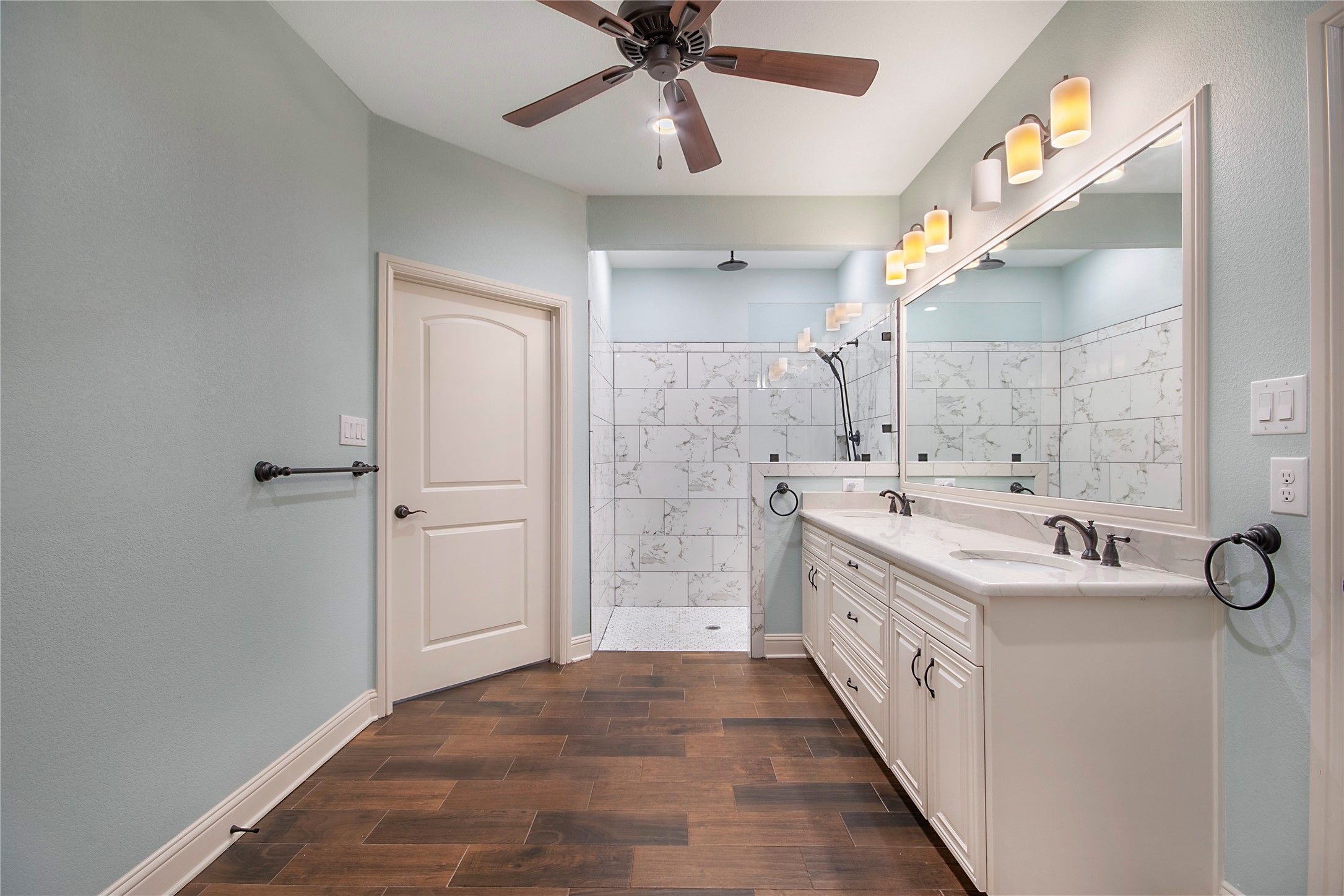 114 Oak Springs Loop