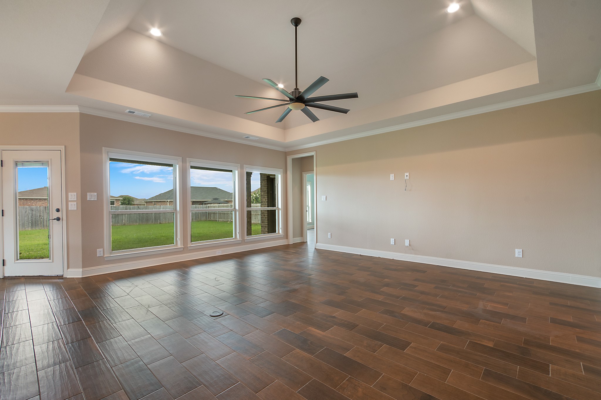 114 Oak Springs Loop