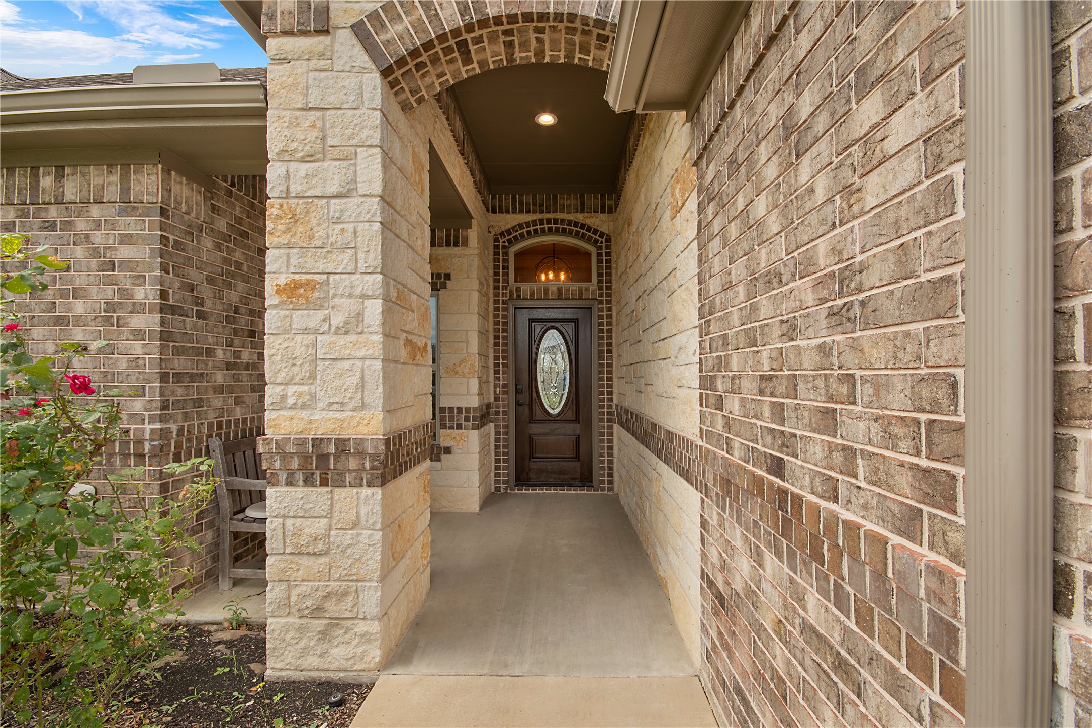 114 Oak Springs Loop