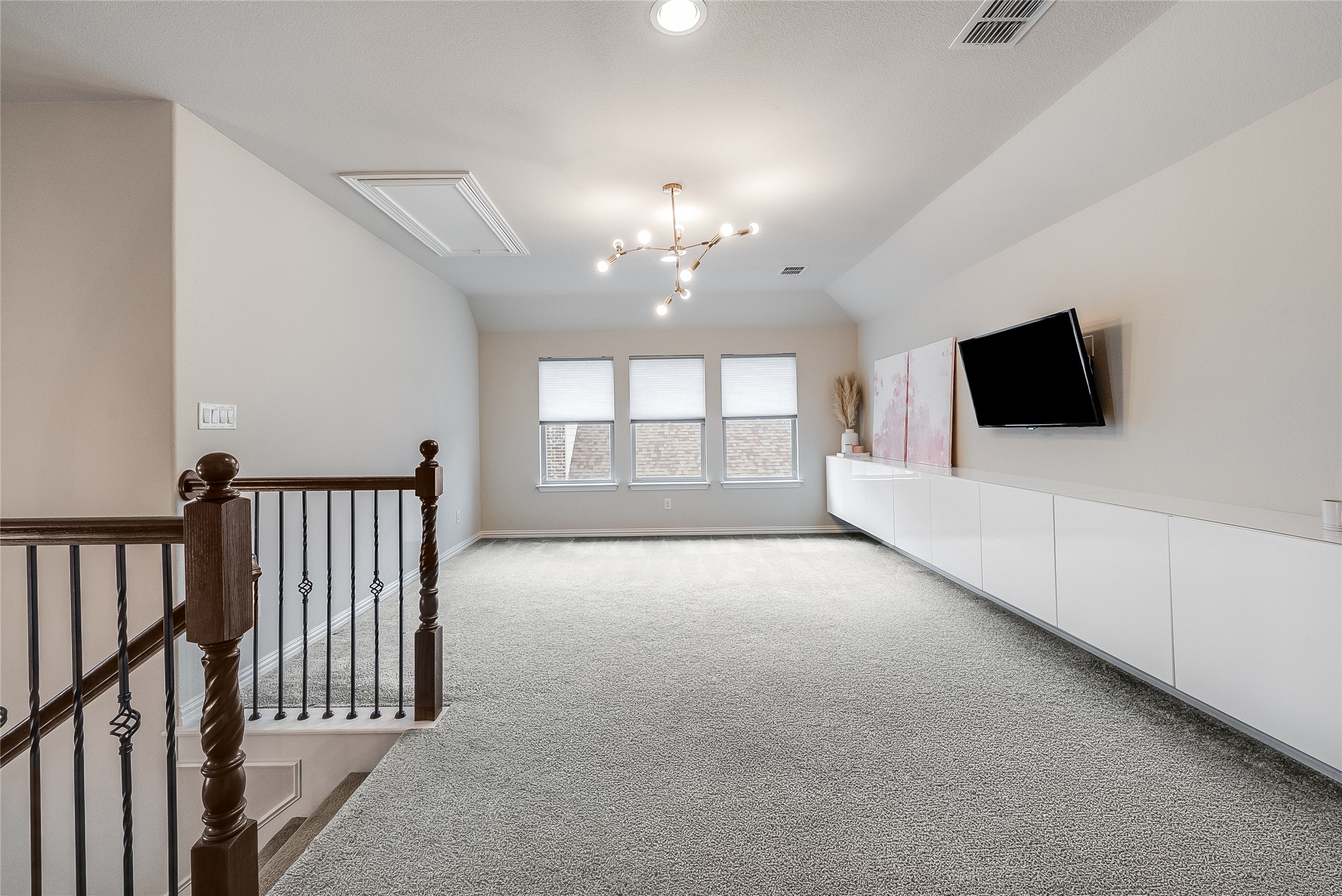 1734 Ellington Drive