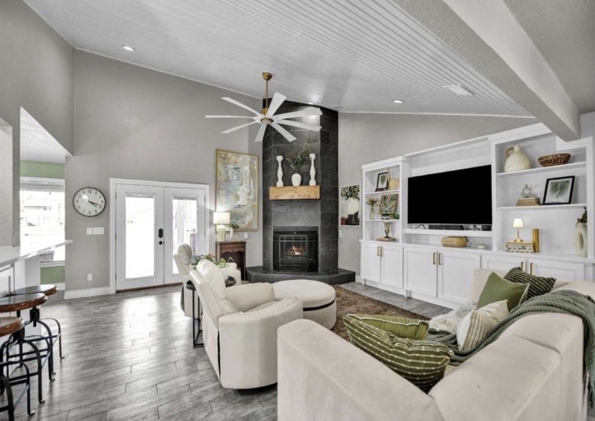 608 Casas Del Norte Court