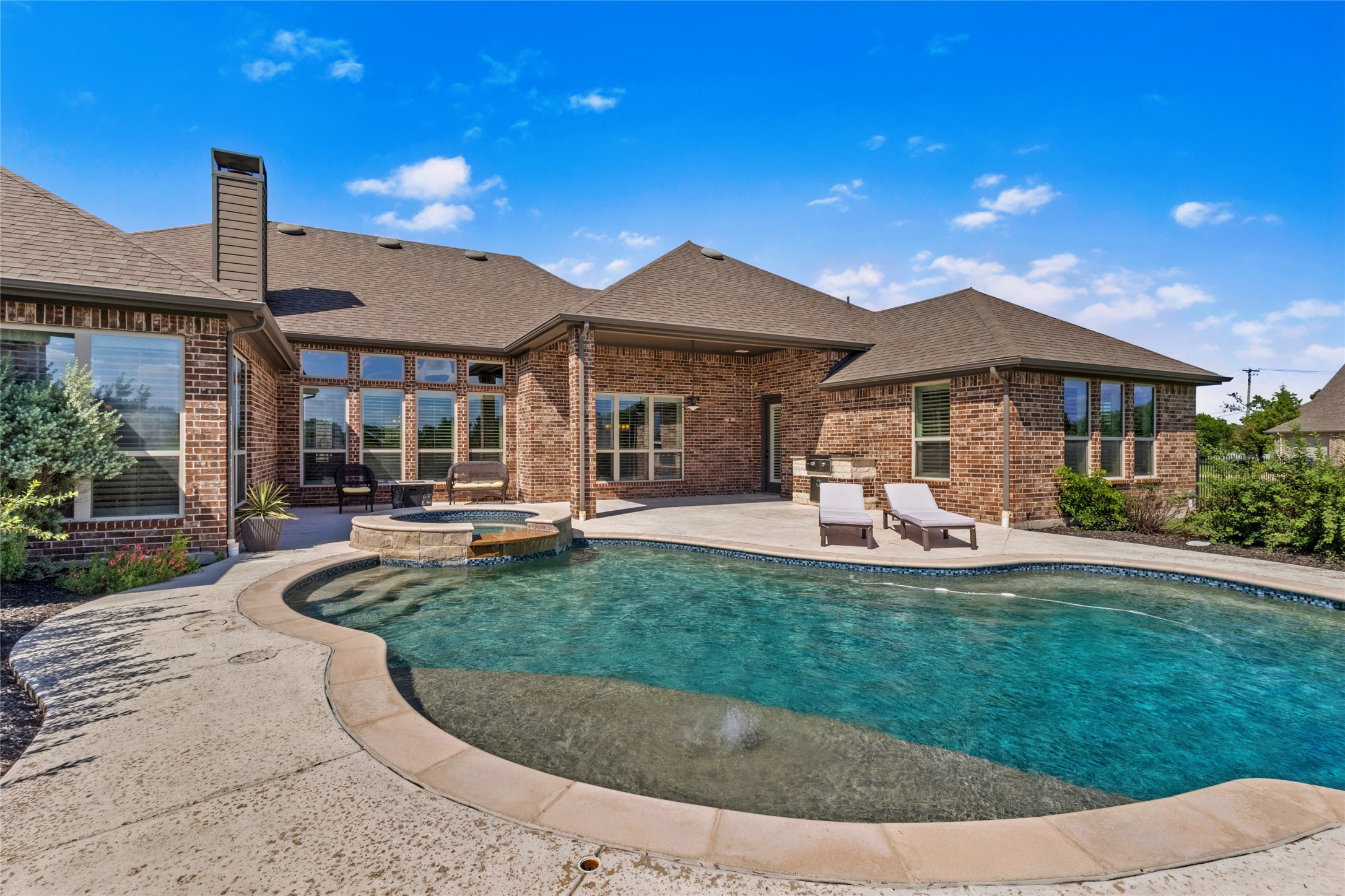 800 Yasmin Court
