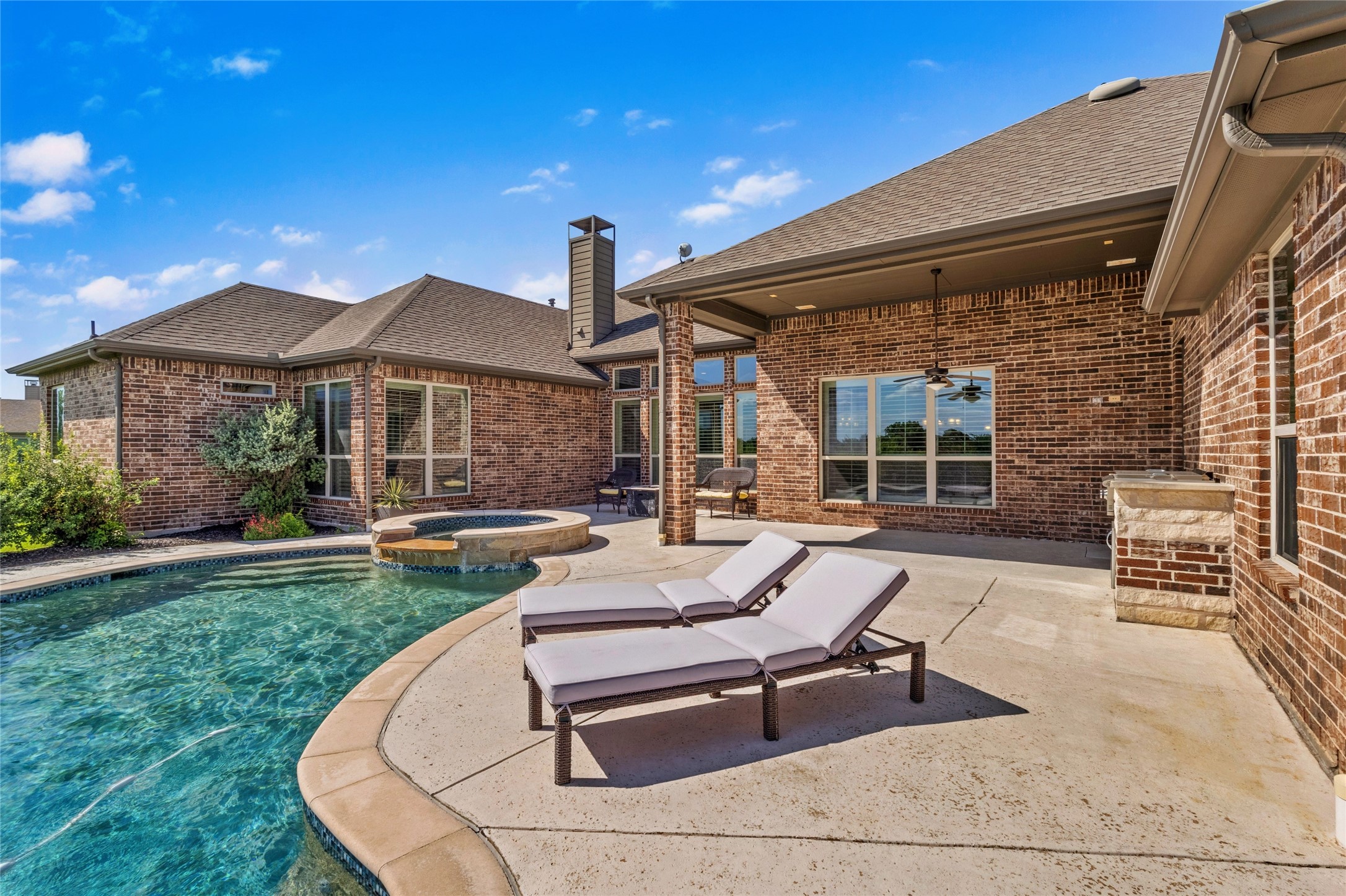 800 Yasmin Court